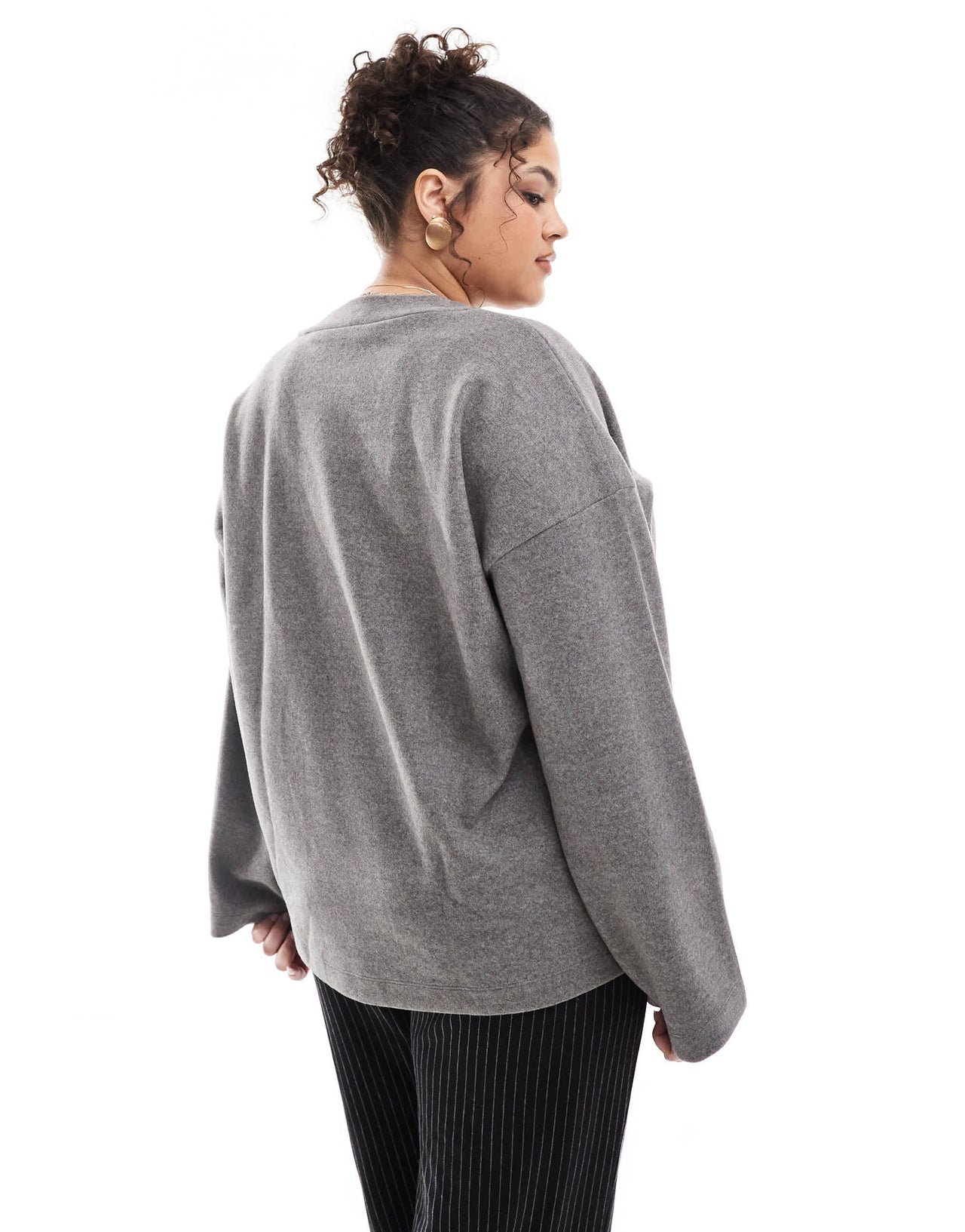ASOS DESIGN Curve supersoft oversized V neck jumper in charcoal