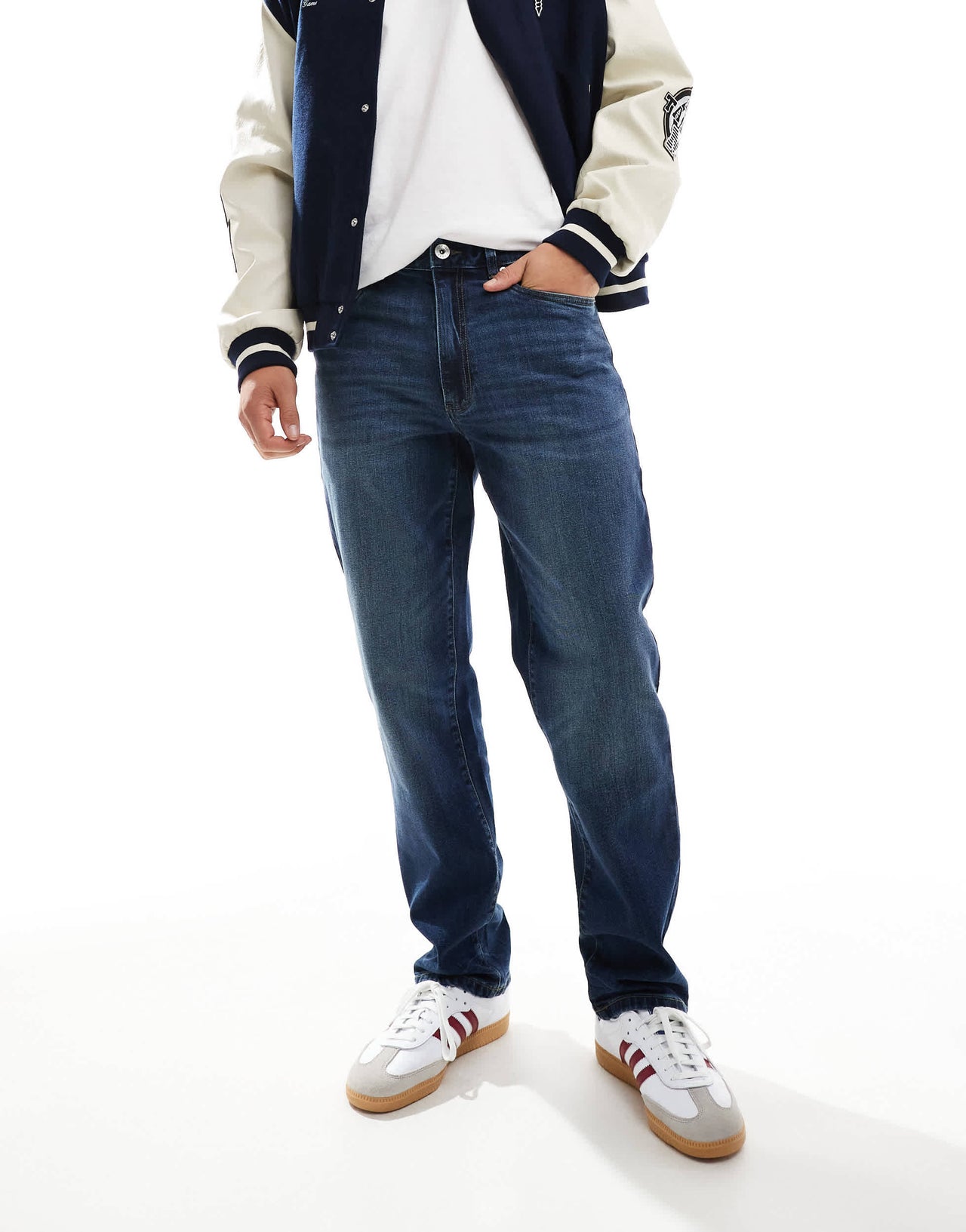 Farah Norwood loose jeans in worn indigo