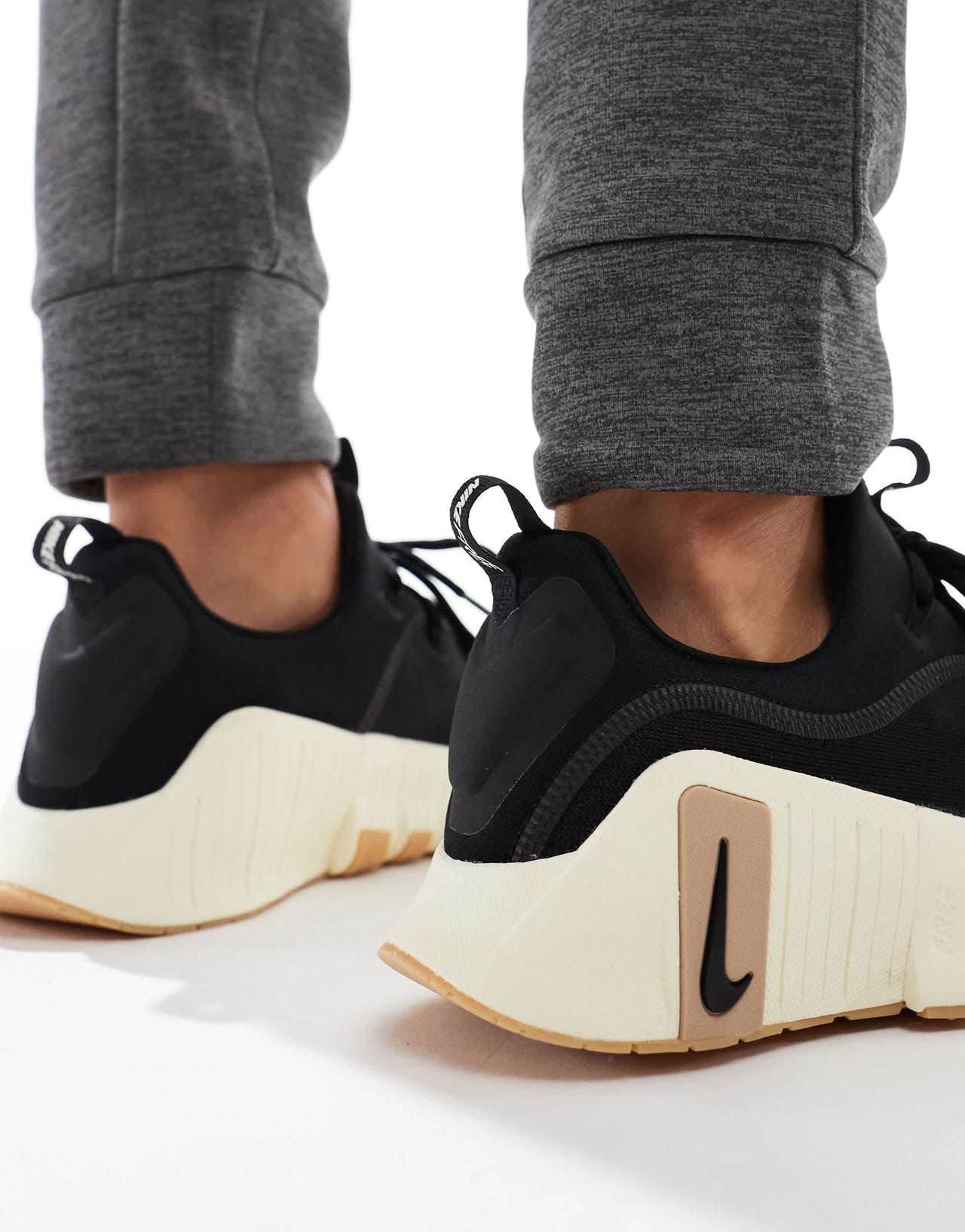 Nike Training Free Metcon 6 trainers black, off white and brown
