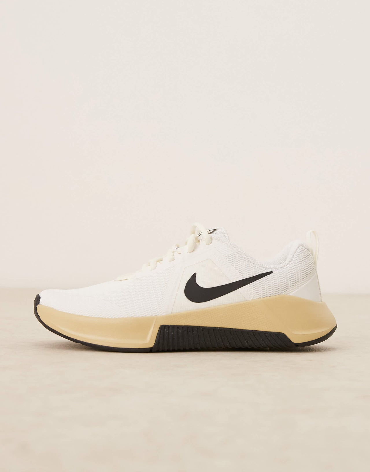 Nike Training MC Trainer 3 trainers in off white and black