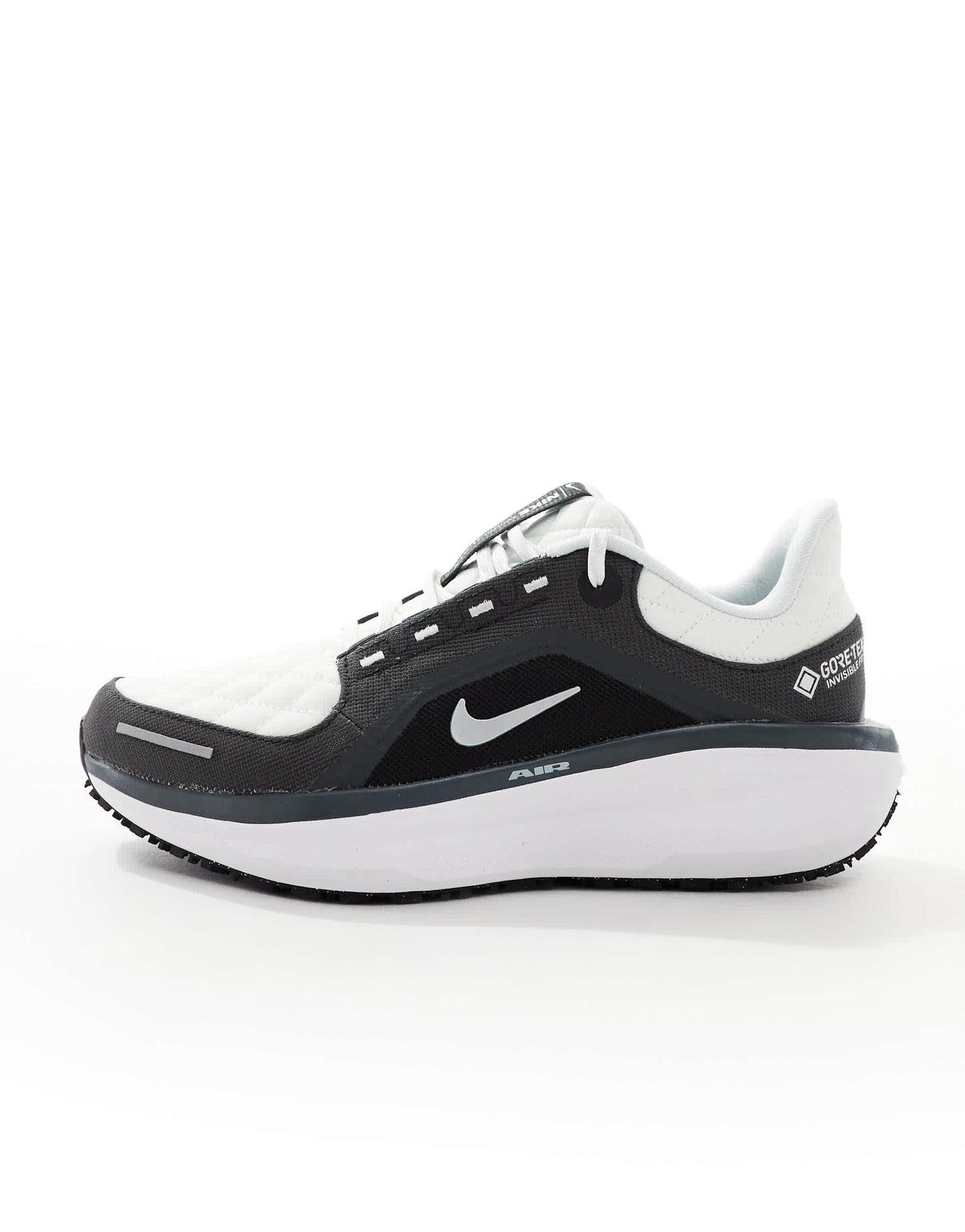 Nike Running Winflo 11 Gore-Tex trainers in black and white