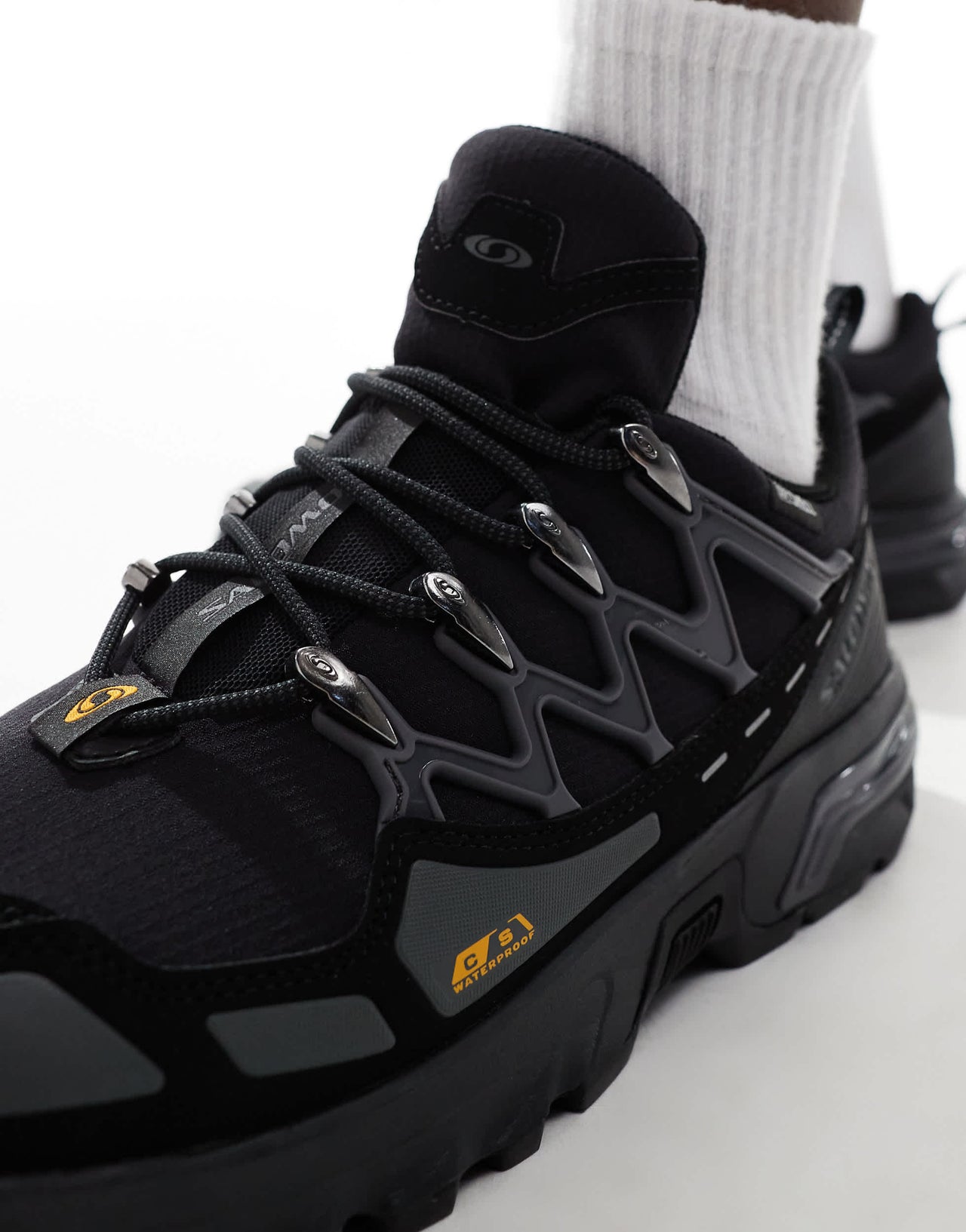 Salomon ACS+ CSWP unisex trainers in black