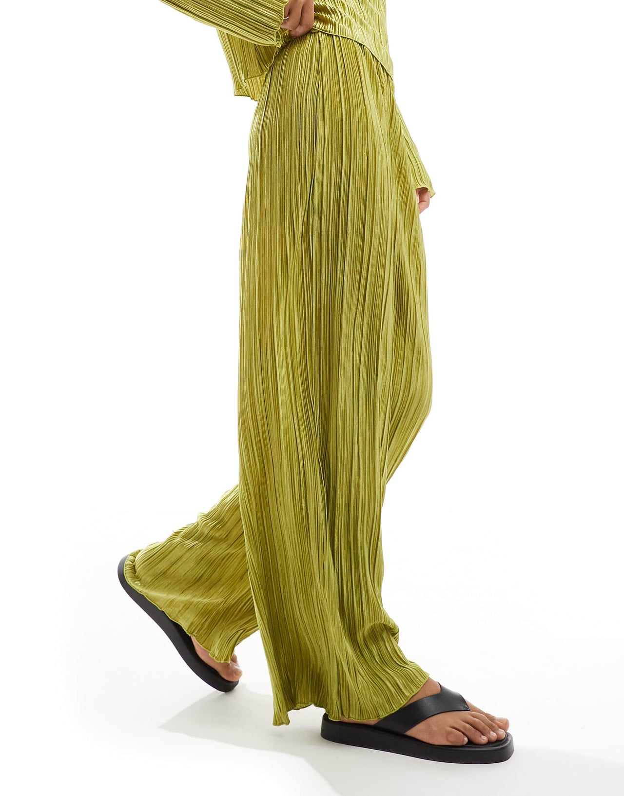 Pieces plisse wide leg trouser co-ord in green