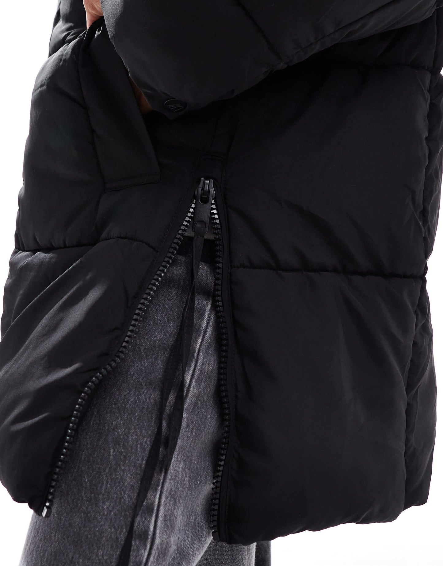 DTT longline puffer jacket in black