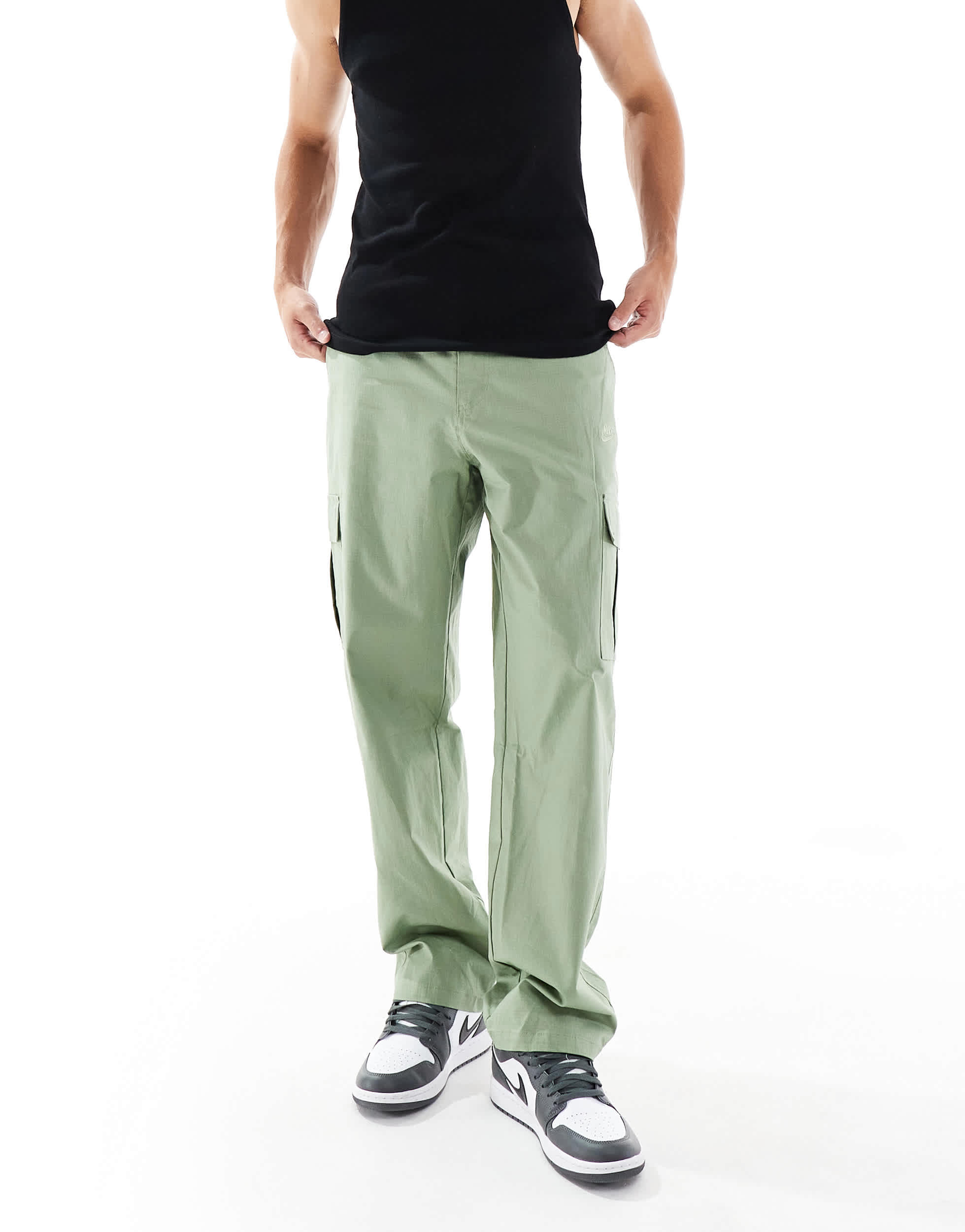 Nike Club cargo trousers in green