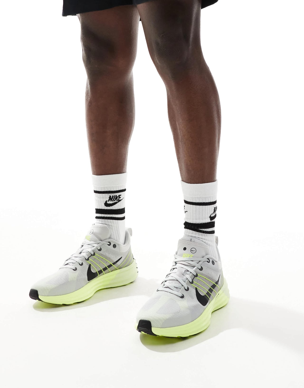 Nike Lunar Roam trainers in light grey and green