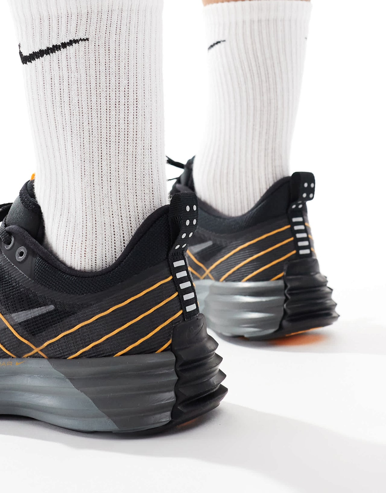 Nike Lunar Roam trainers in black and grey