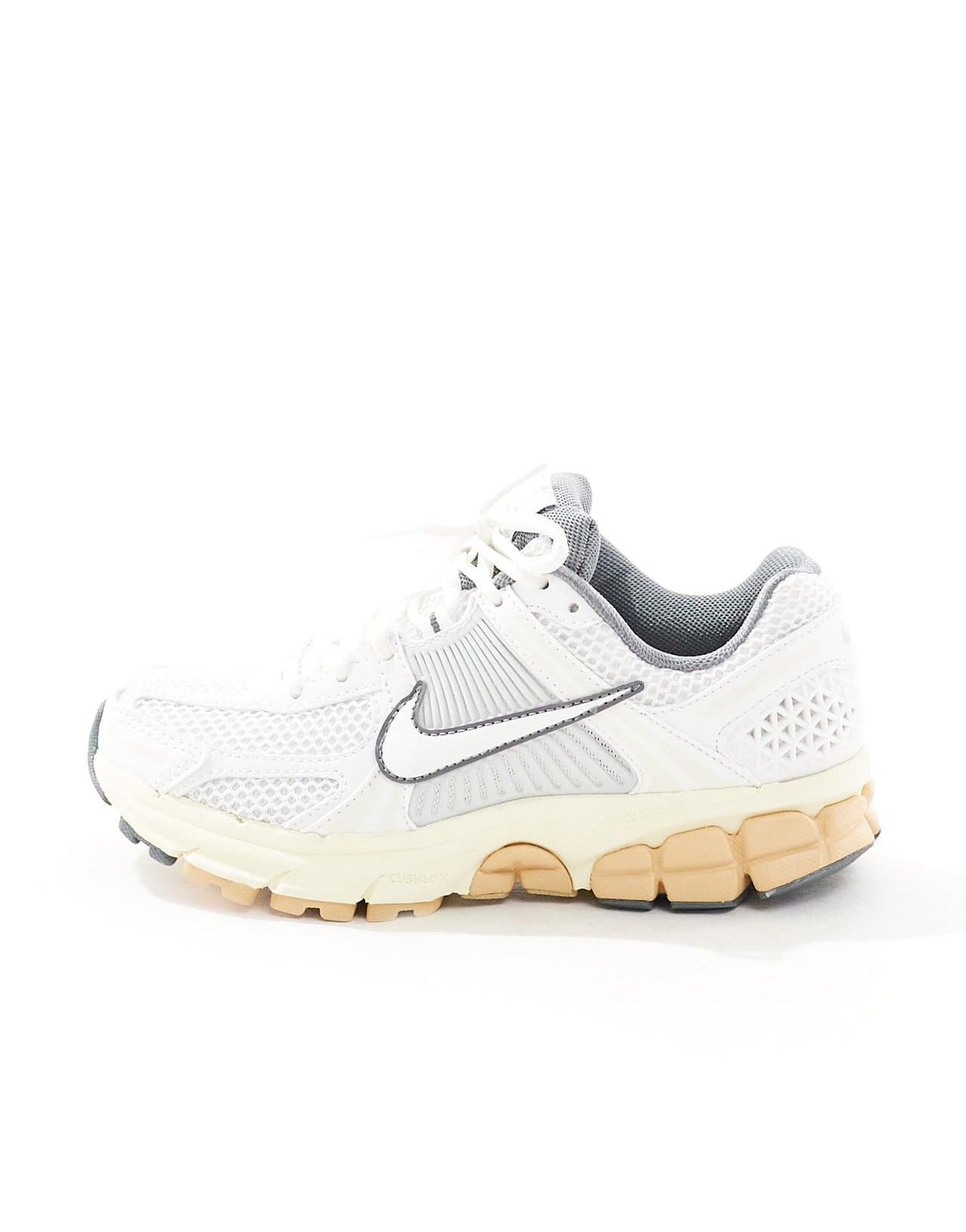 Nike Zoom Vomero 5 trainers in white and grey