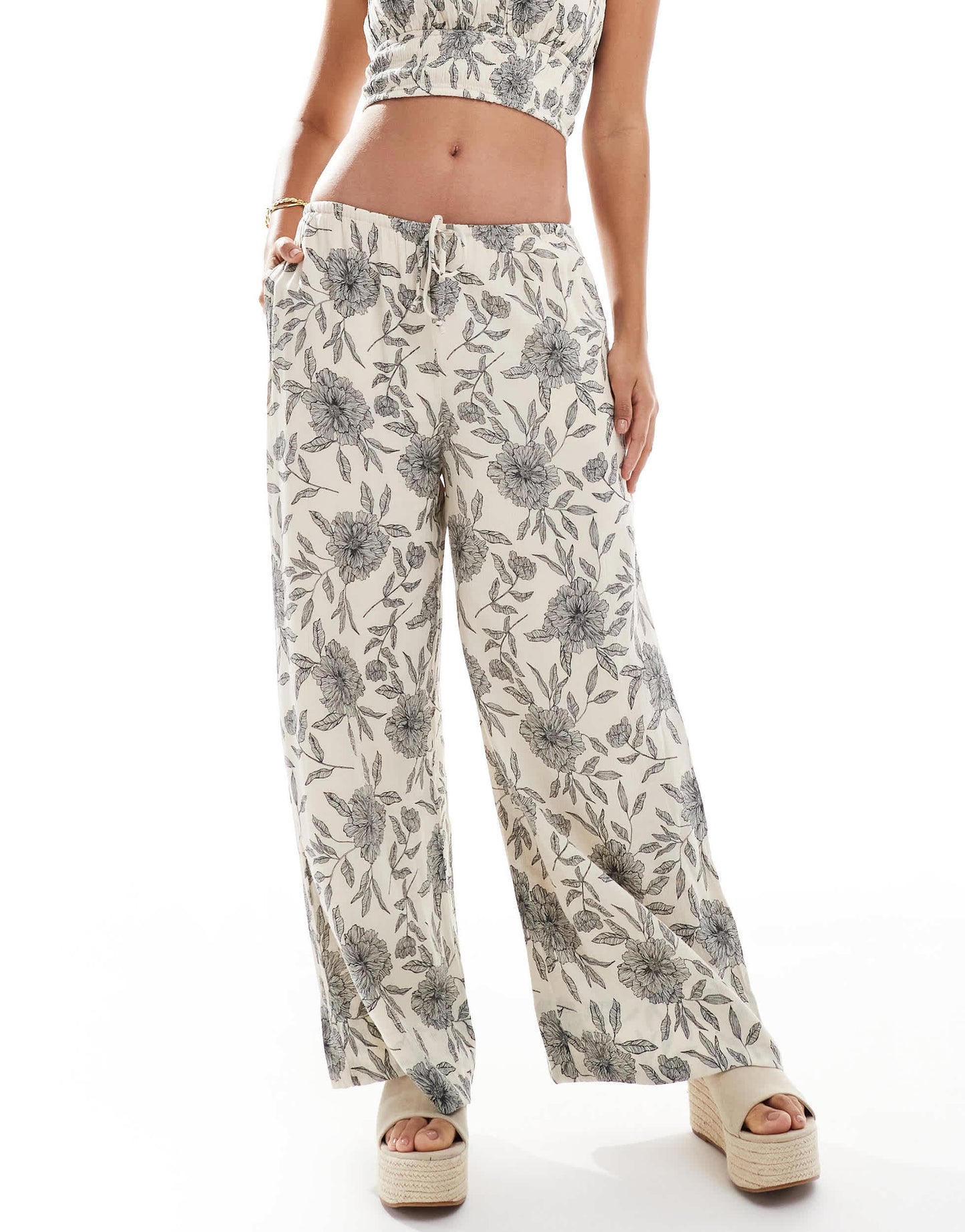 Abercrombie & Fitch co-ord crinkle palazzo trouser in floral print