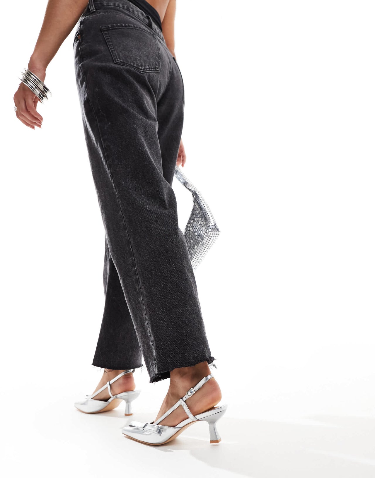 Glamorous slingback kitten heeled shoes with bow in silver