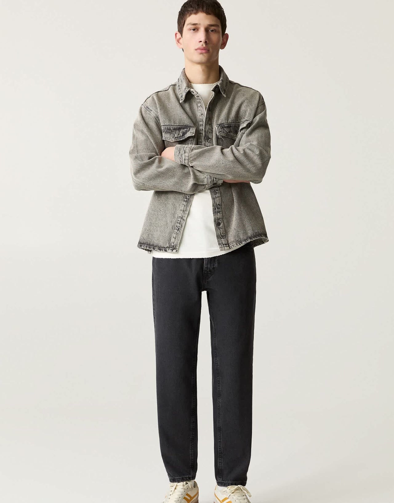 Pull&Bear standard fit jeans in black