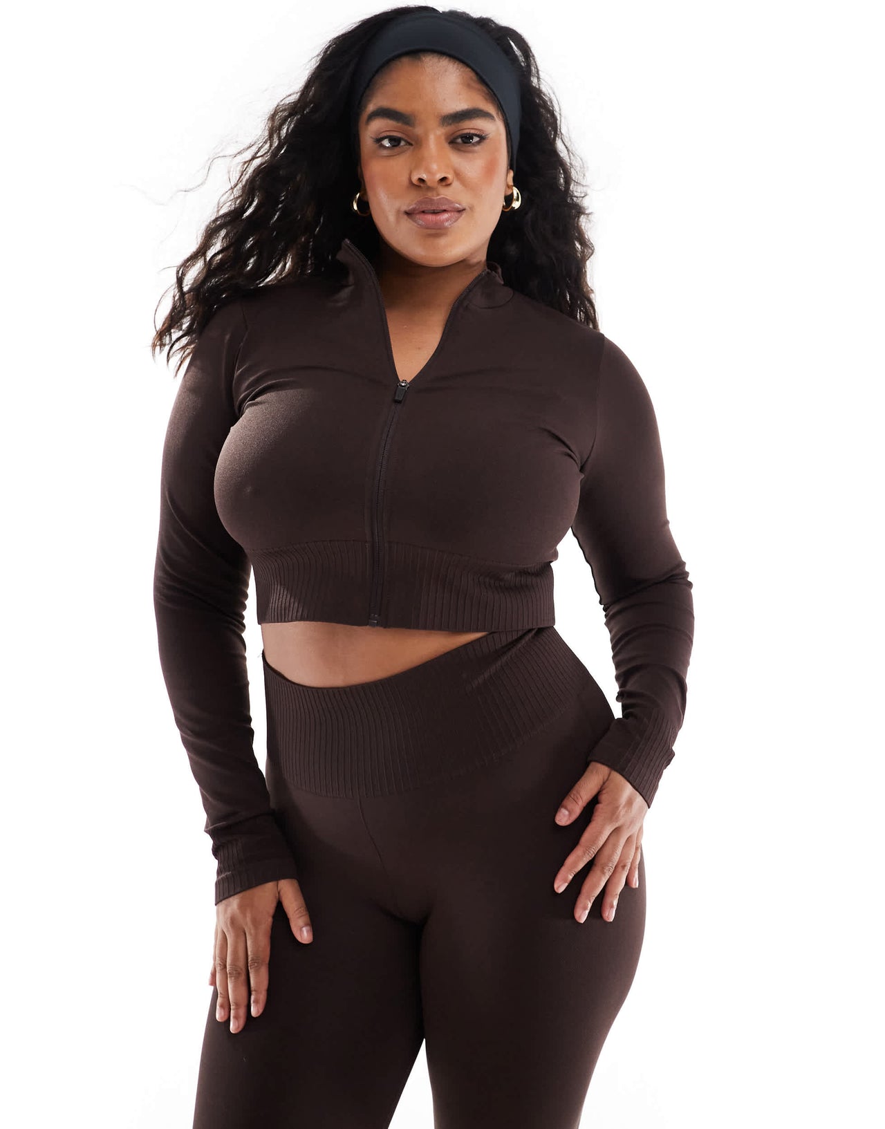 4505 Curve seamless fitted zip up track top in chocolate