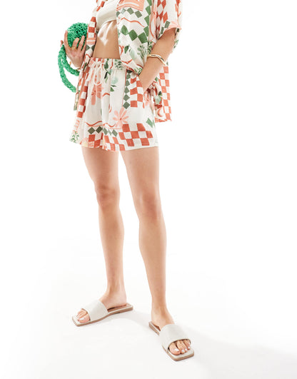 Nobody's Child Lettie linen shorts co-ord in cream print