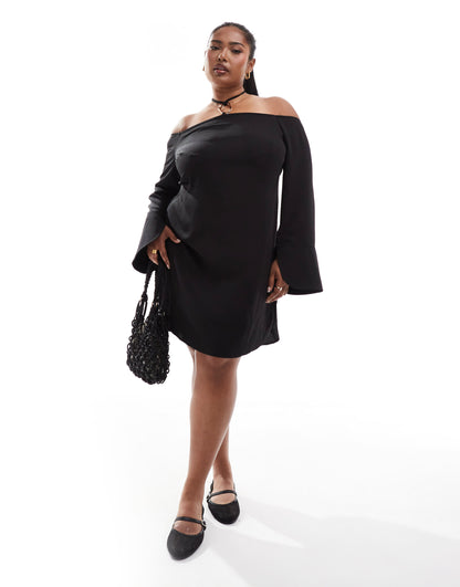 ASOS DESIGN Curve off the shoulder halter neck mini dress with curved hem and hardware detail in black