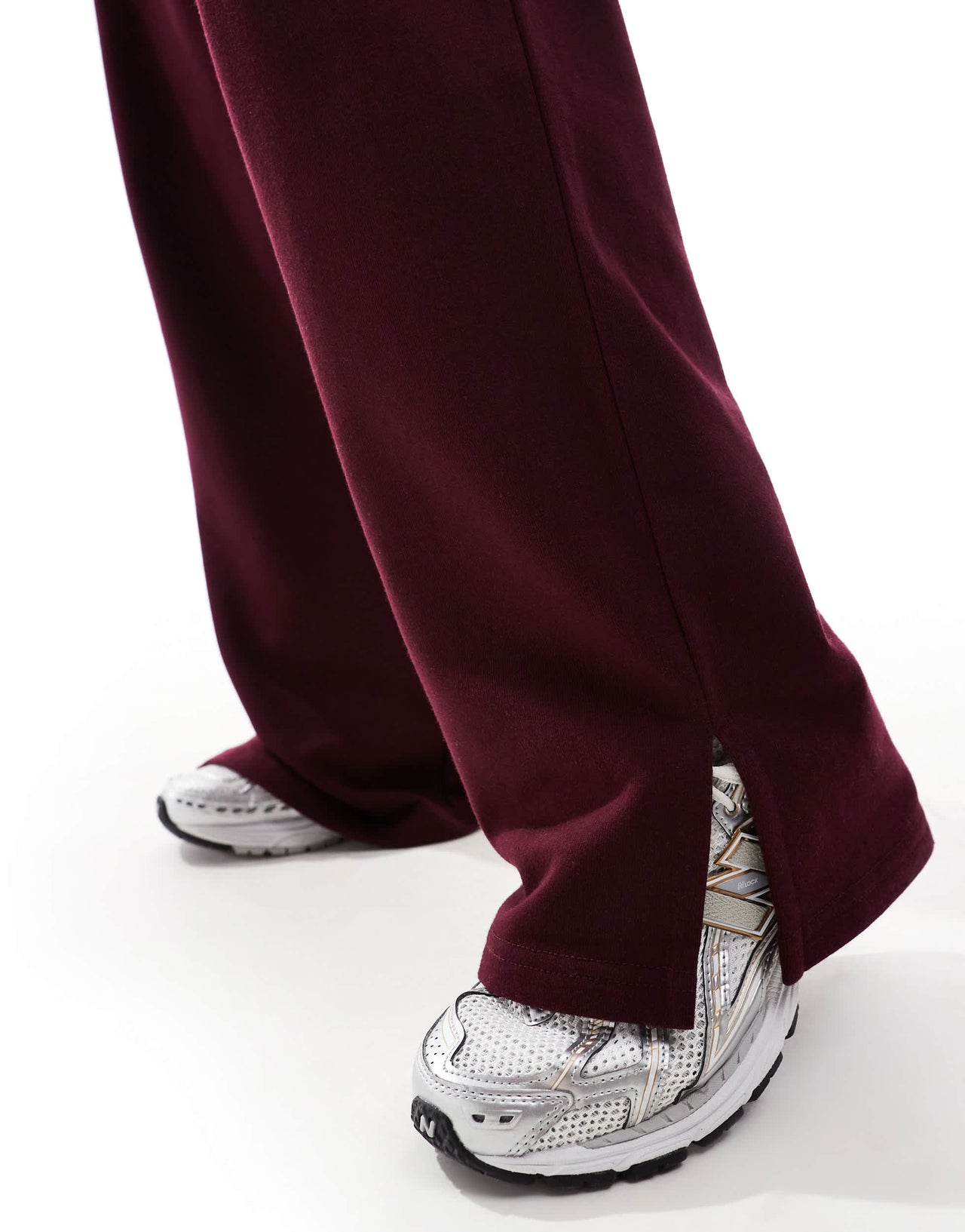 Kaiia cotton rich wide leg joggers co-ord in burgundy