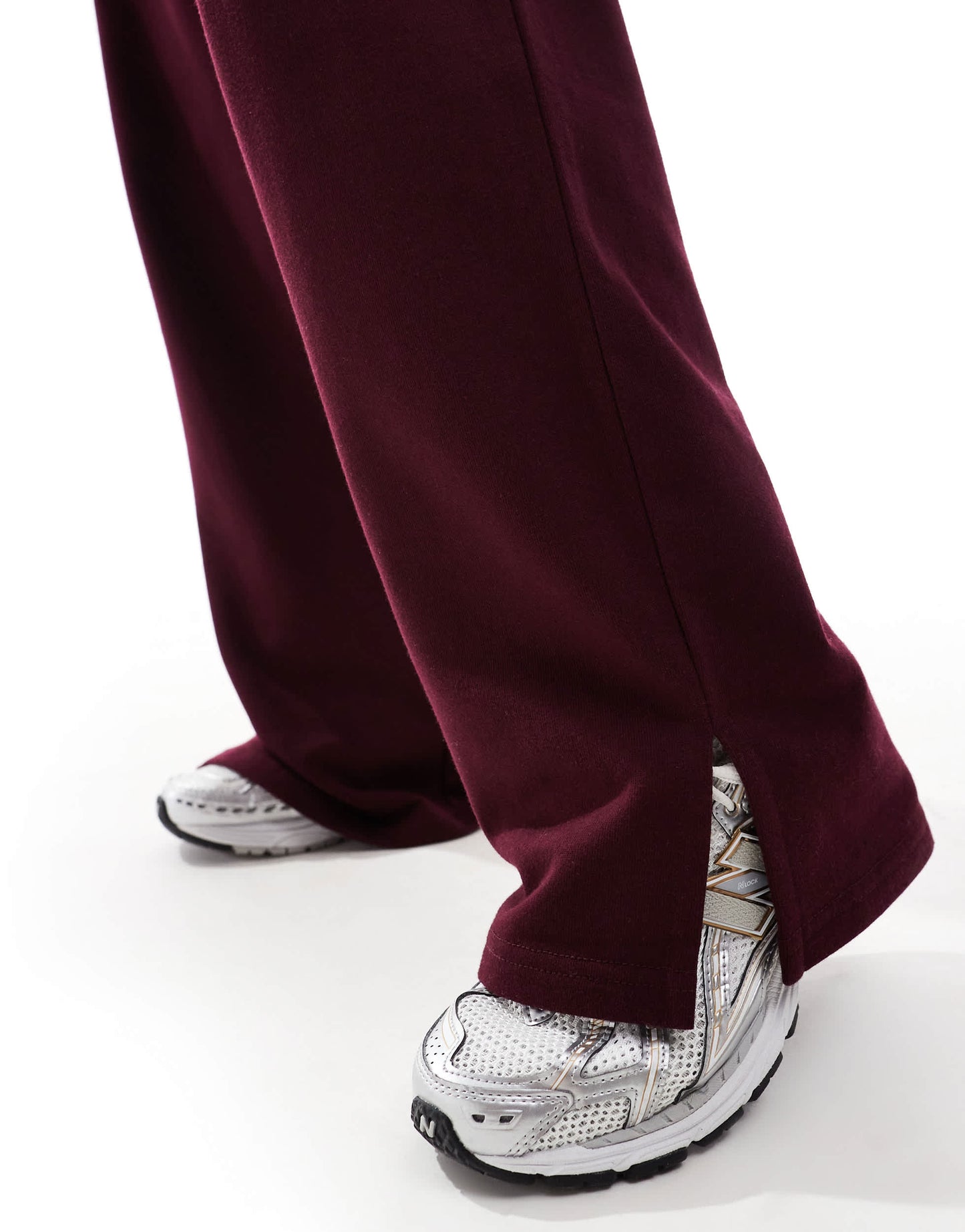 Kaiia cotton rich wide leg joggers co-ord in burgundy