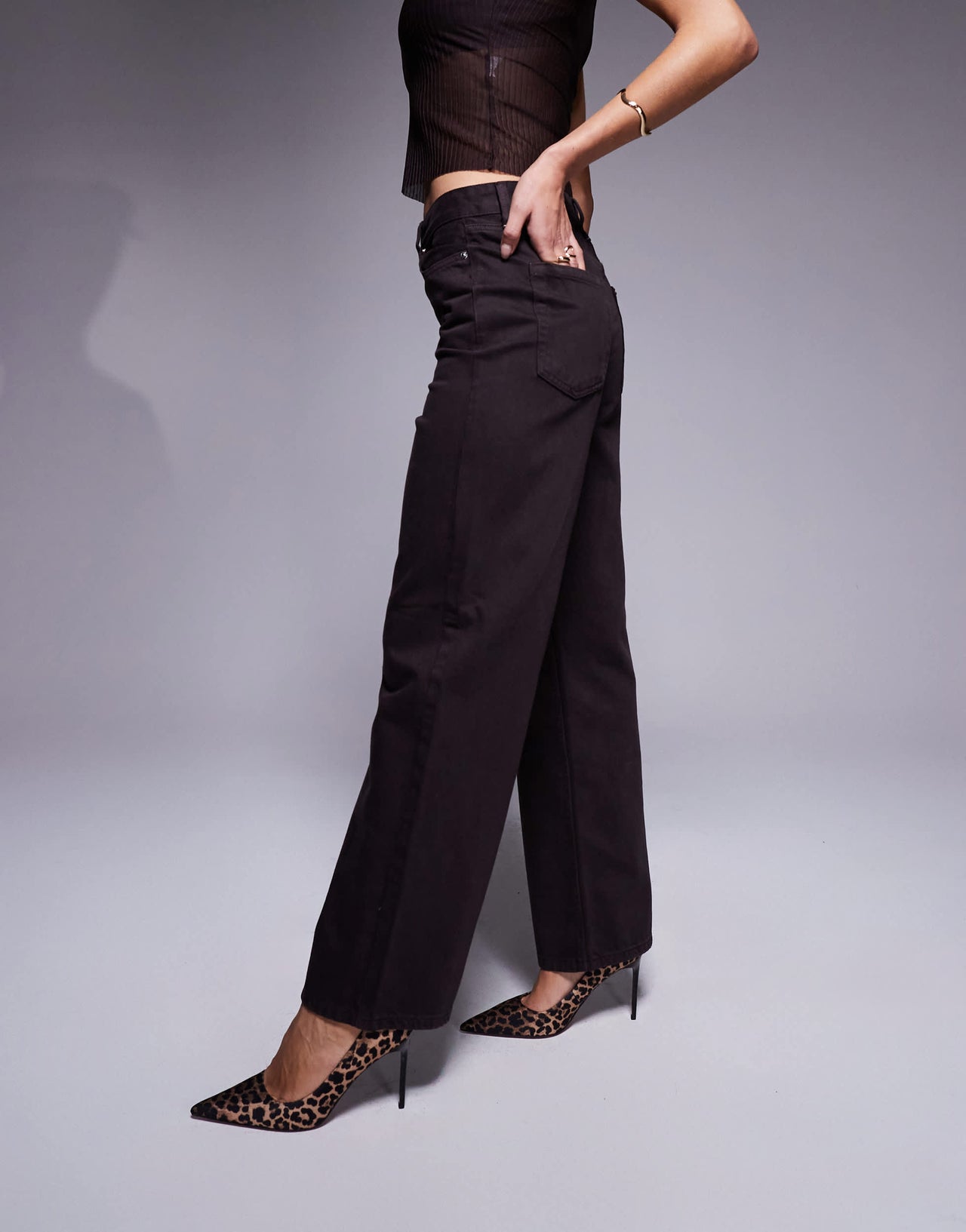 River Island relaxed straight leg jean in brown