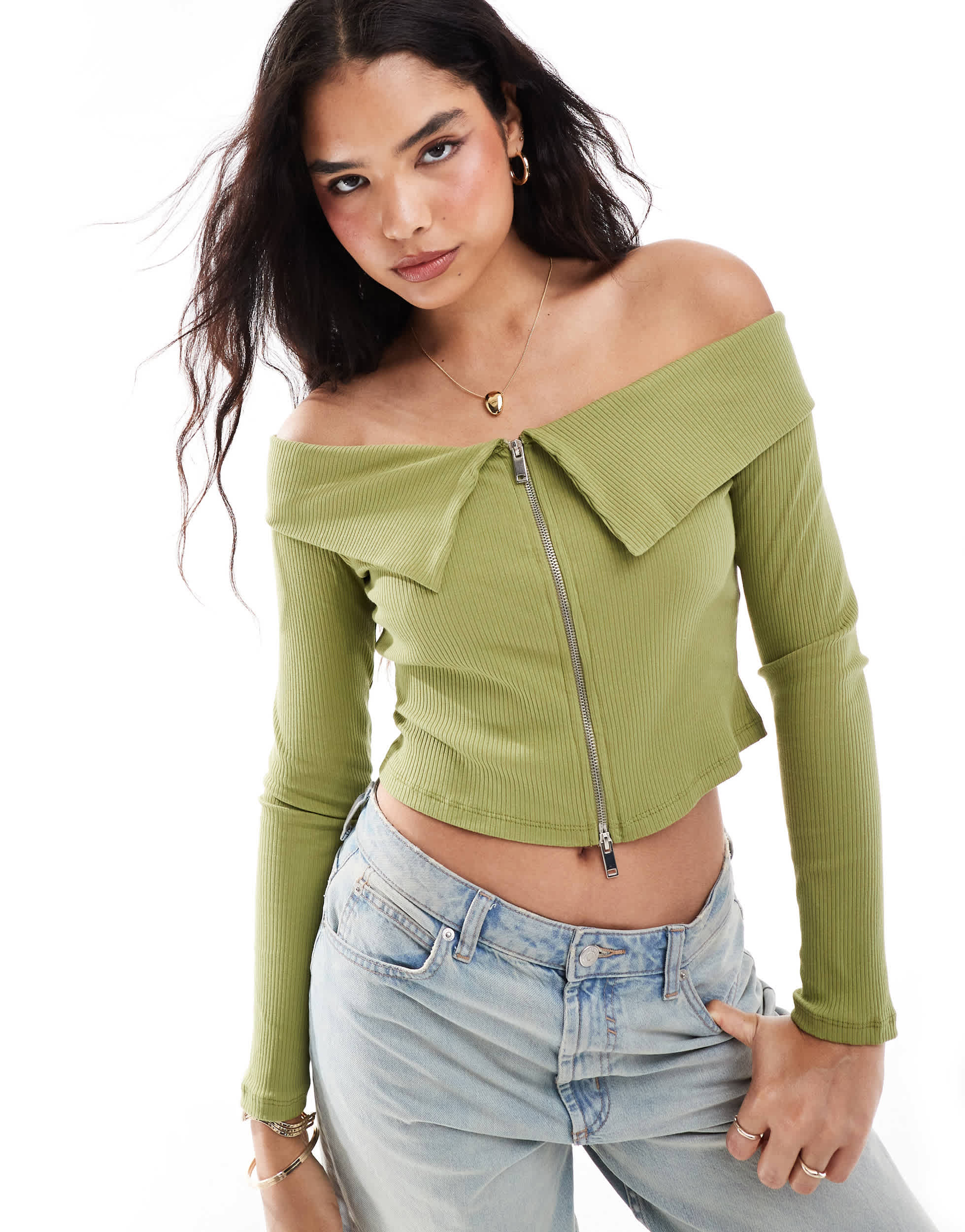 Pieces off the shoulder zip through long sleeve top in green