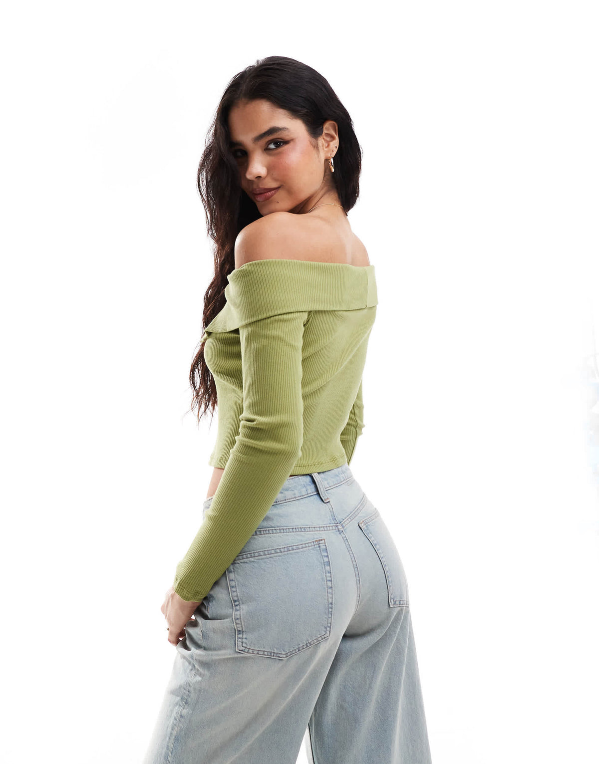 Pieces off the shoulder zip through long sleeve top in green