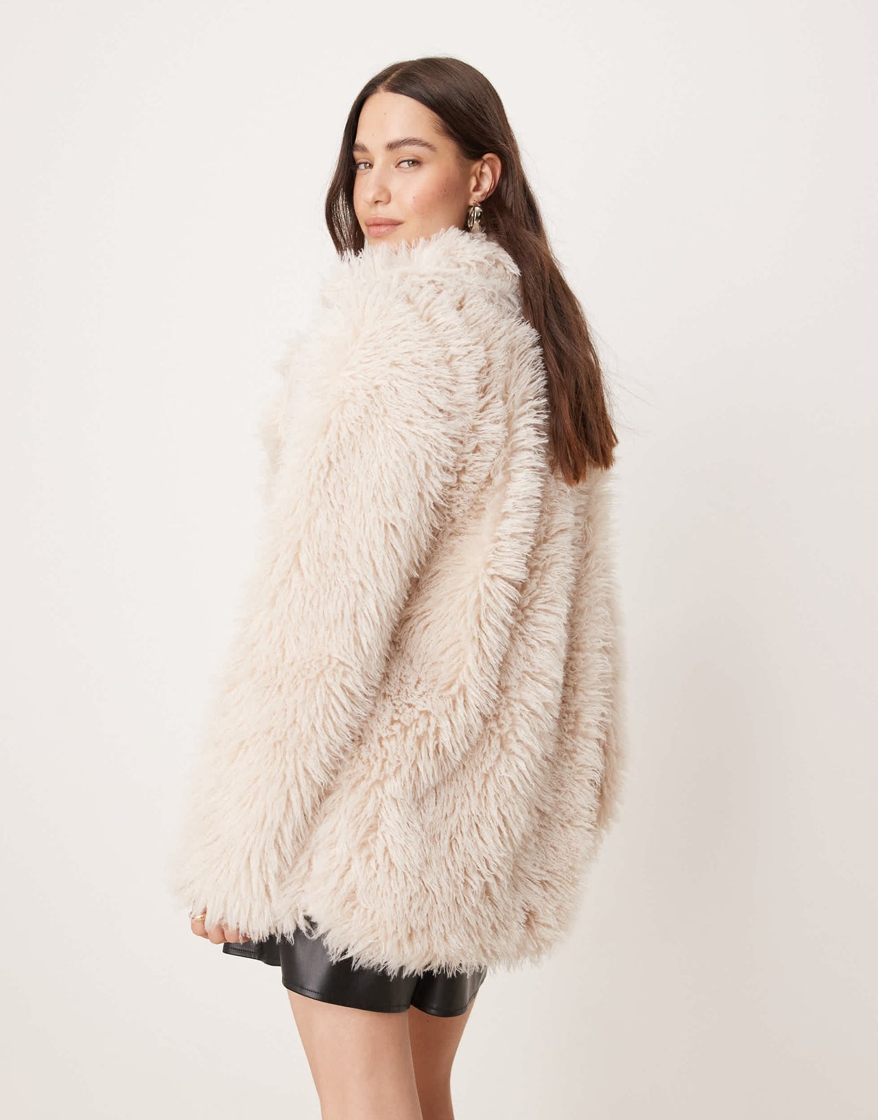 Glamorous fluffy faux fur boxy coat
