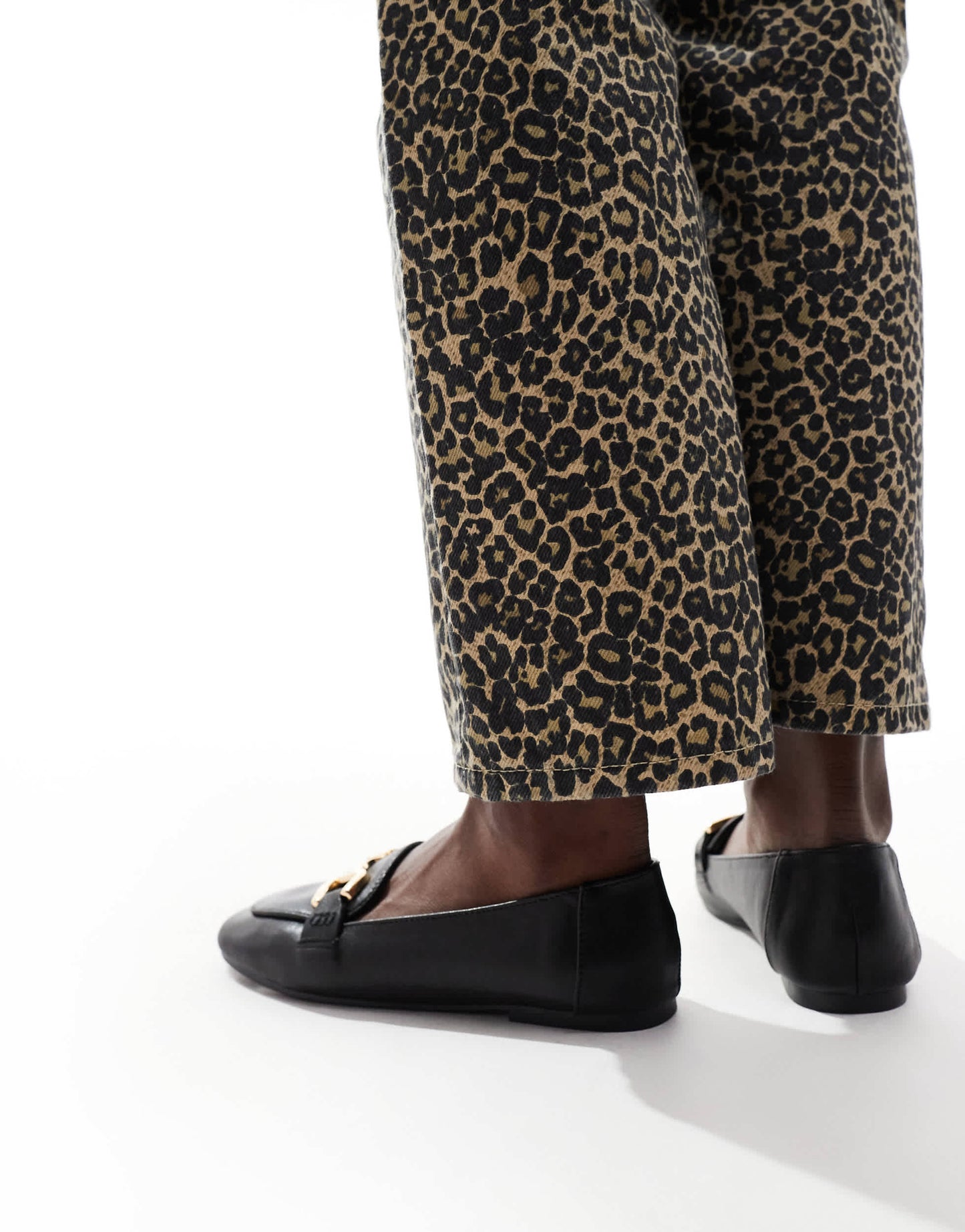 London Rebel Nori snaffle trim flat shoes in black