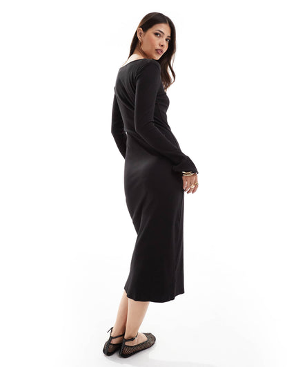 Pieces ribbed button through midi dress with side split sleeves in black