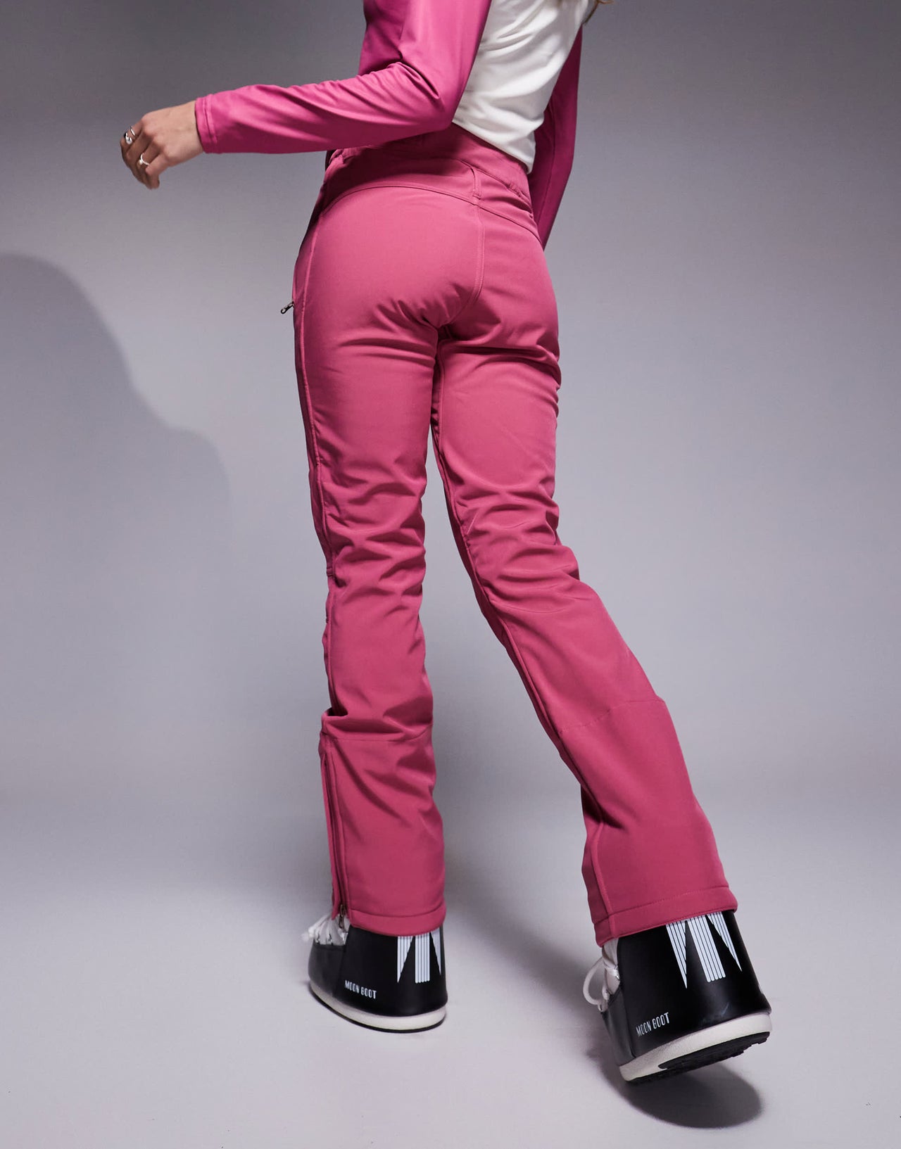 Protest Prtrelole slim fit stretch softshell snowpants in pink