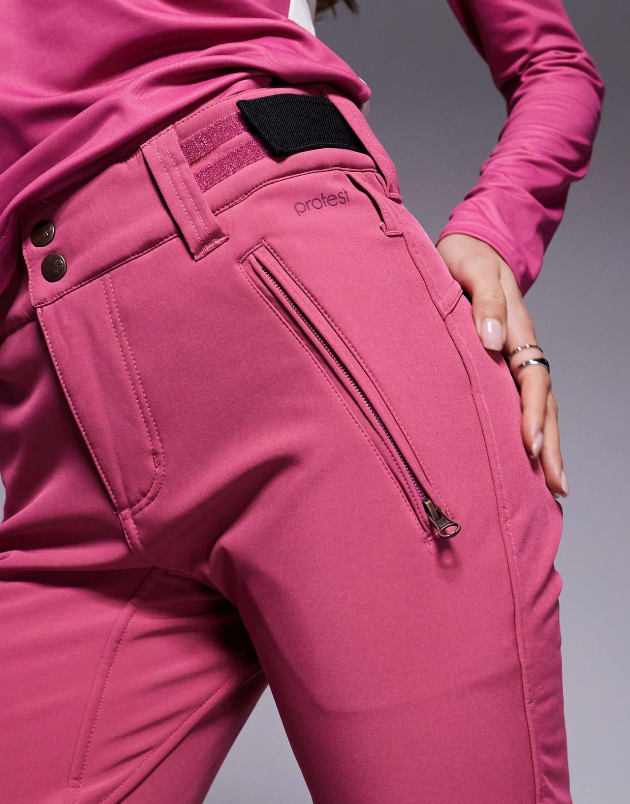 Protest Prtrelole slim fit stretch softshell snowpants in pink