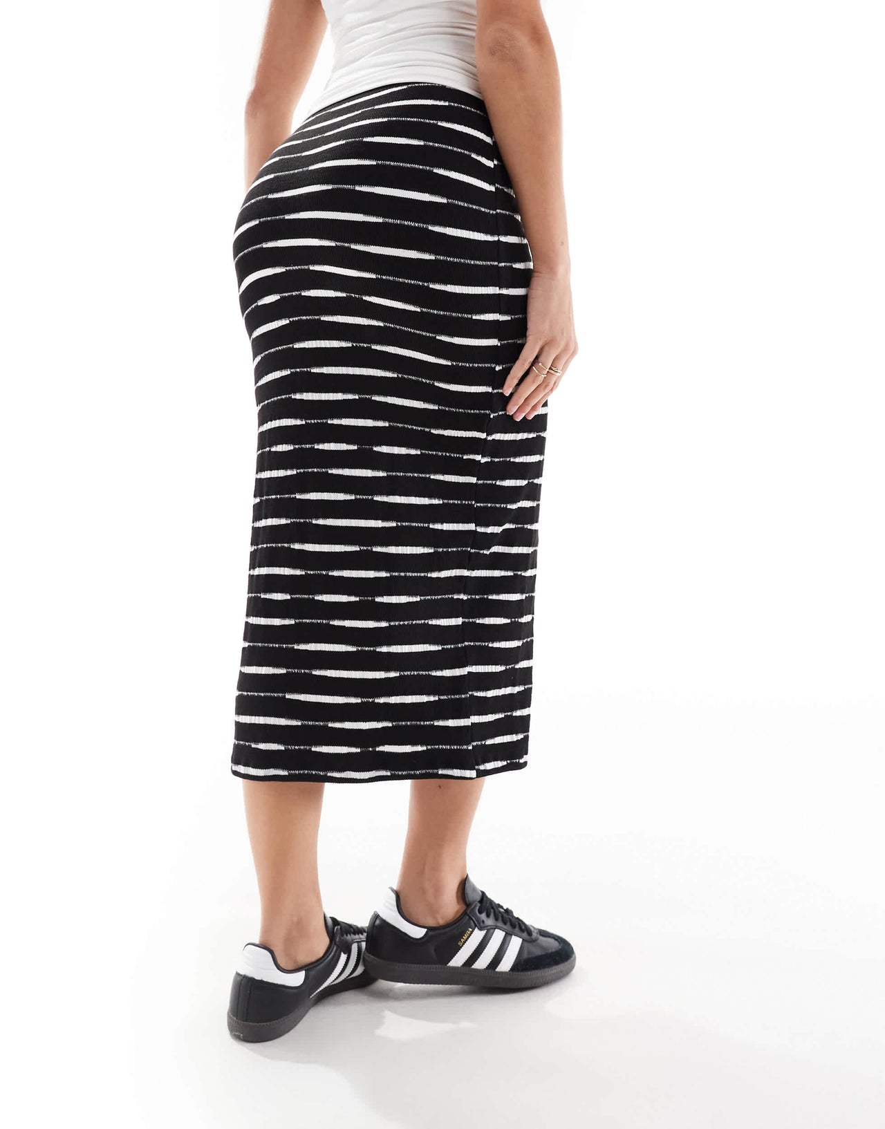 Mamalicious Maternity jersey midi skirt in black with space dye