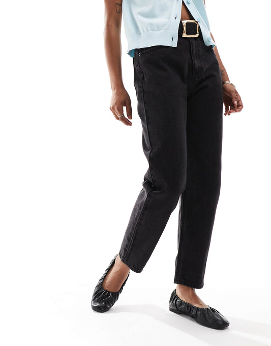 Pull&Bear Petite high waisted mom jean in black