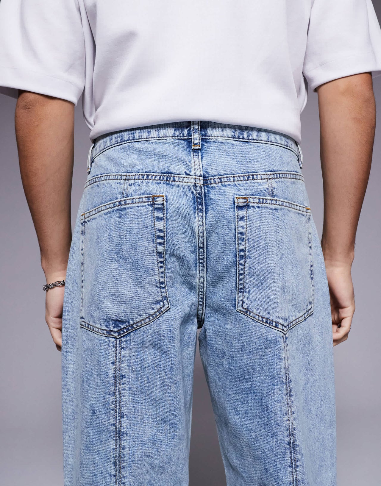 ASOS DESIGN baggy jeans in vintage light wash blue