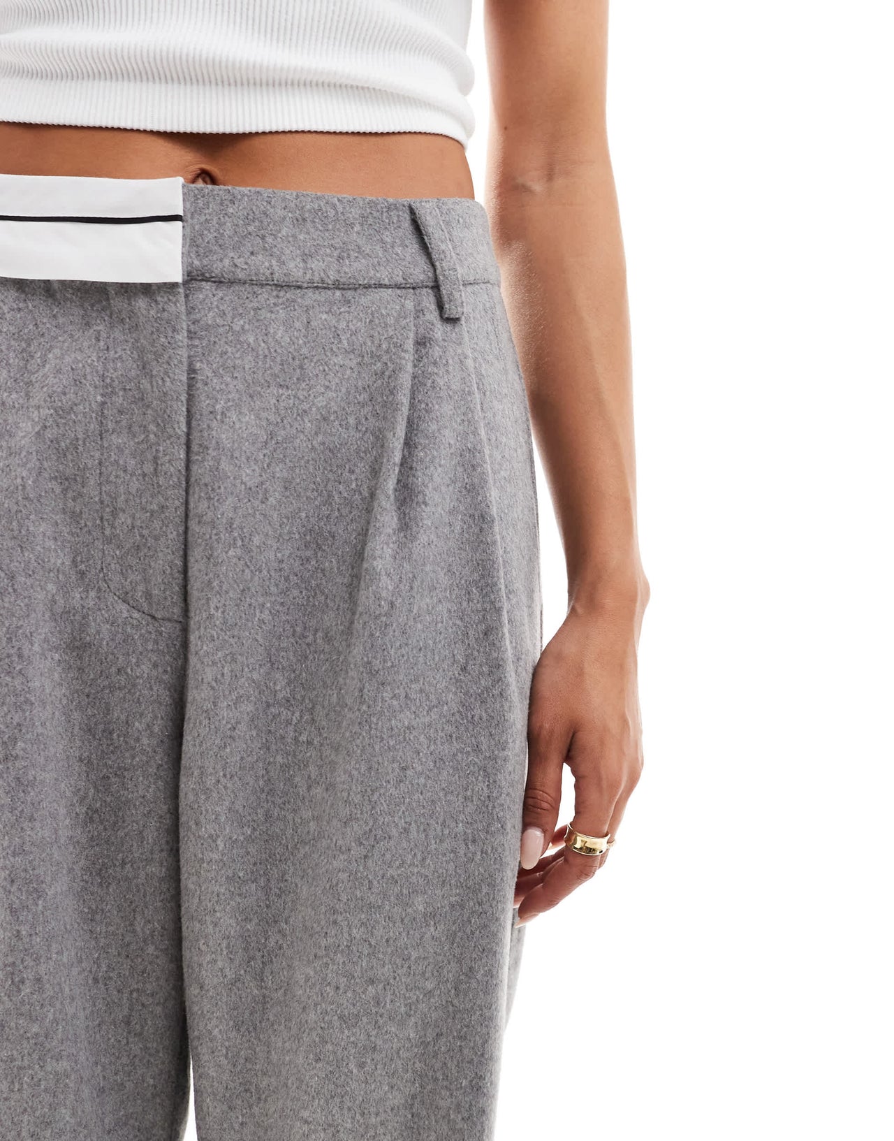 4th & Reckless wool blend tailored straight leg trousers in grey