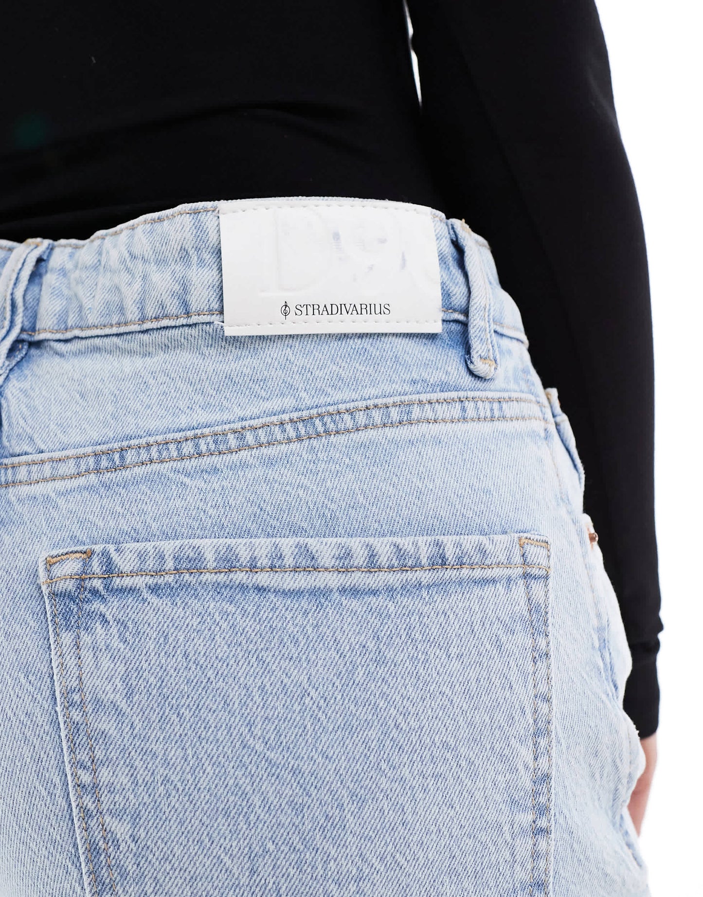 Stradivarius Petite D98 straight leg jeans in light blue