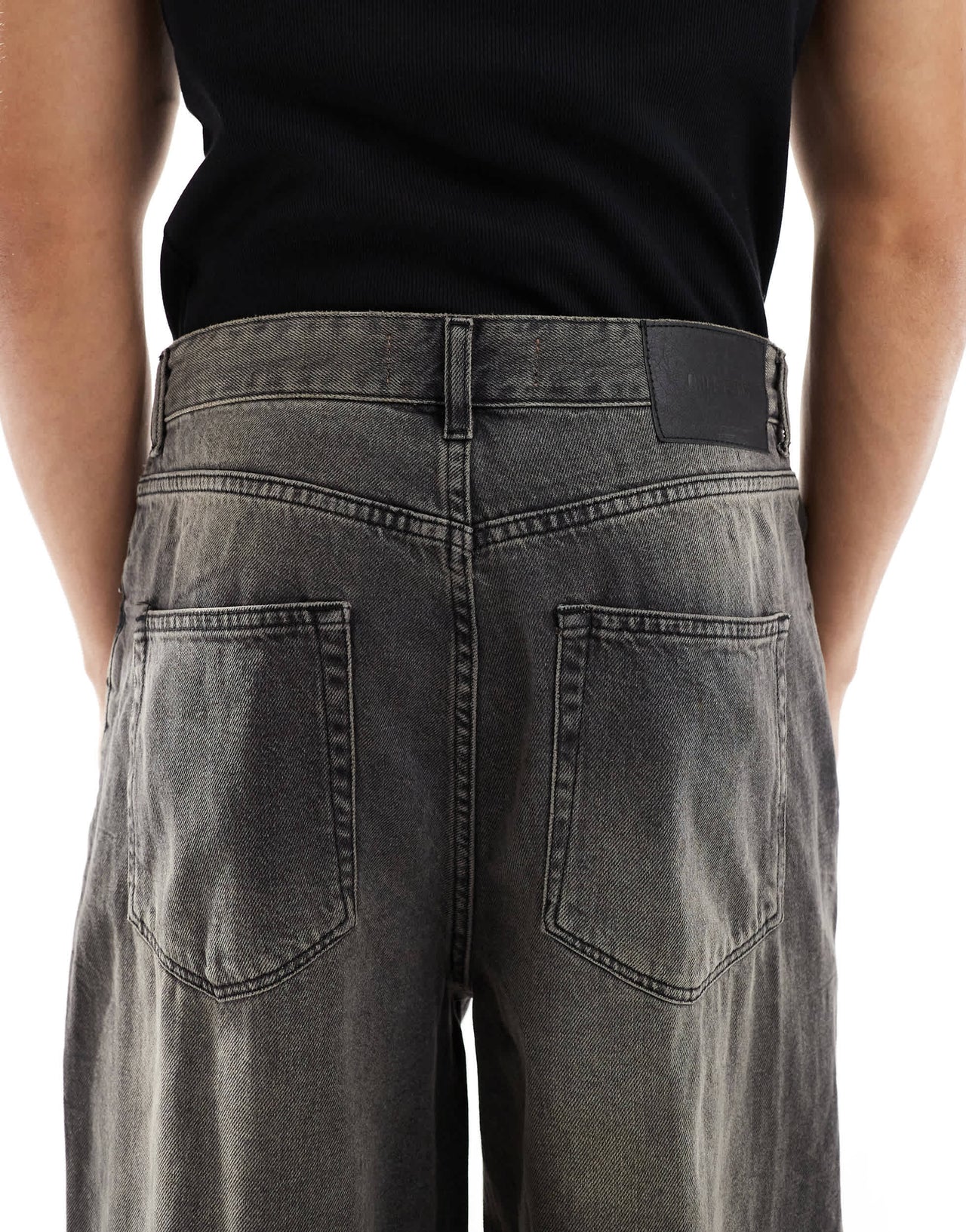 ONLY & SONS Carl balloon fit jeans in washed grey