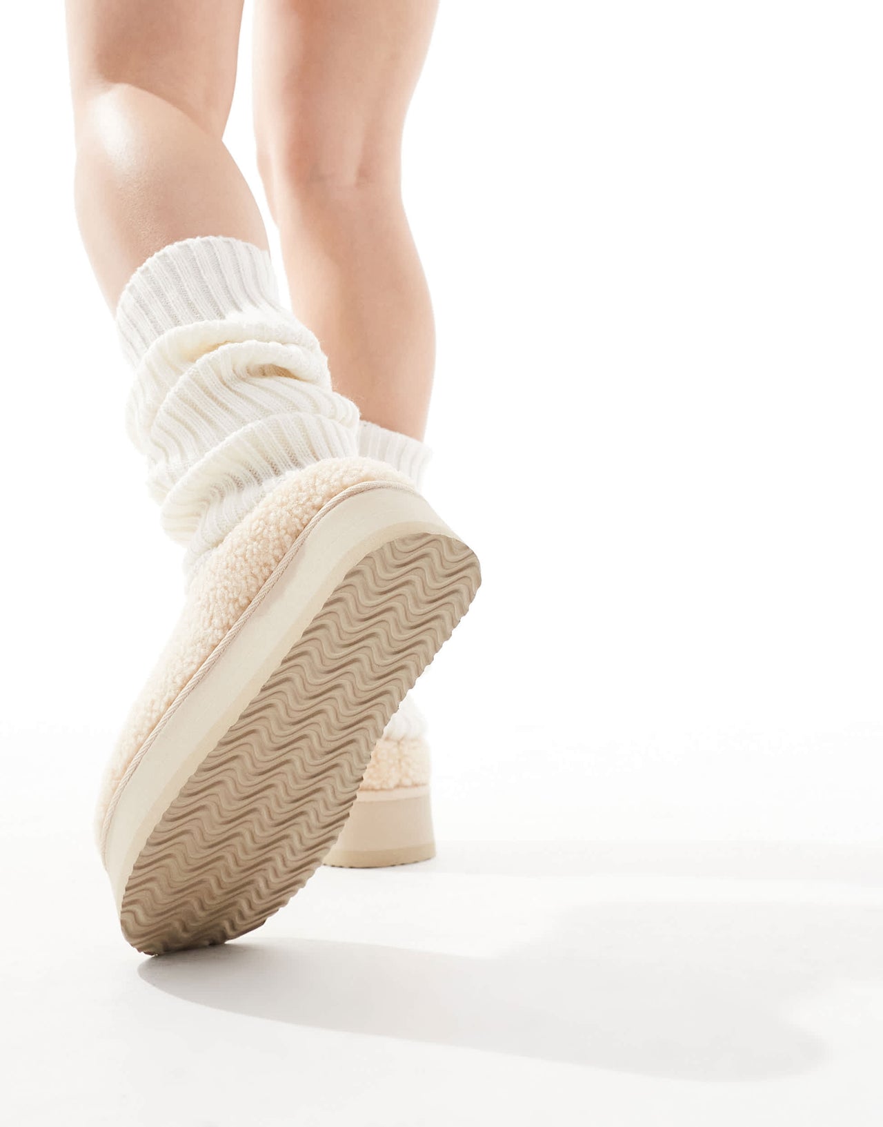 SEQWL fluffy teddy flatform mules in beige