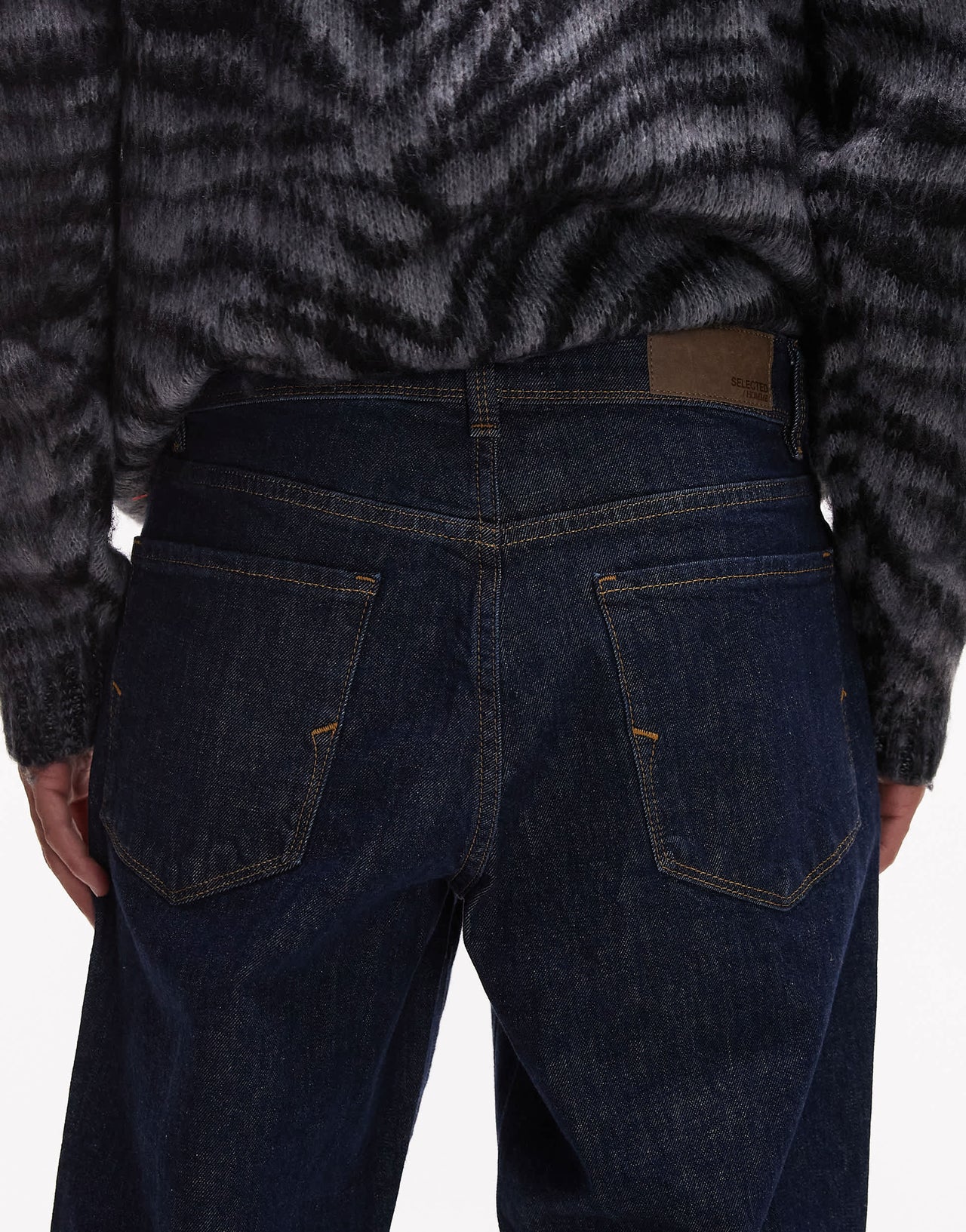 Selected Cole tapered jeans in dark blue