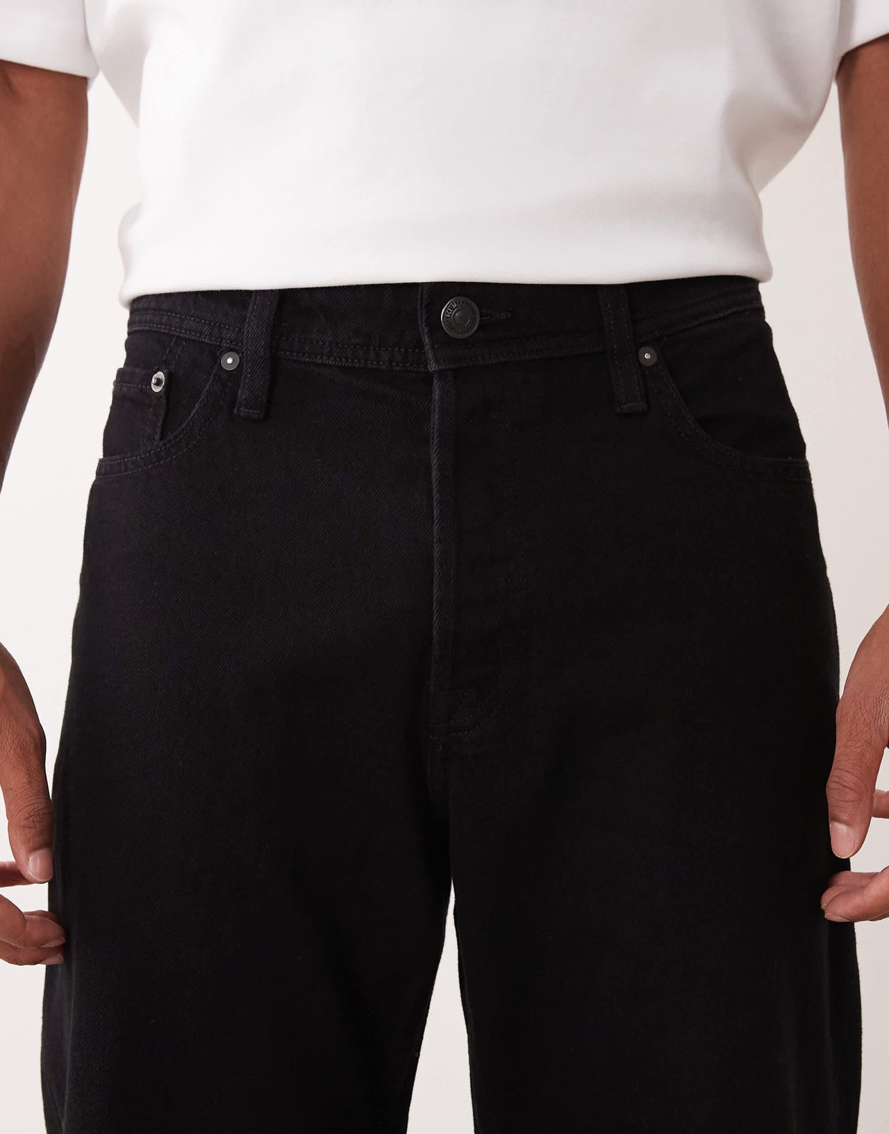 Jack & Jones Eddie loose jean in black