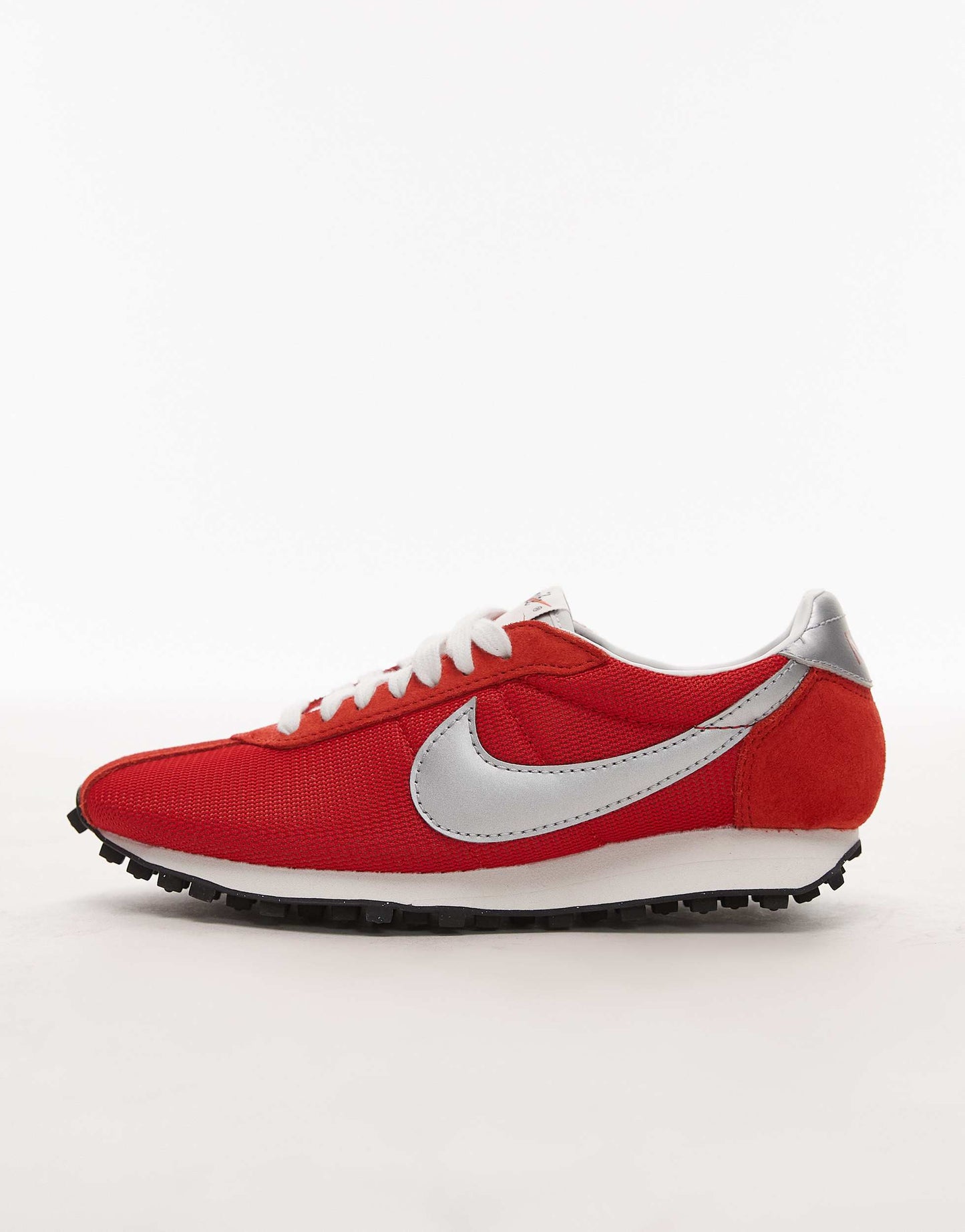 Nike LD-1000 trainers in red and silver