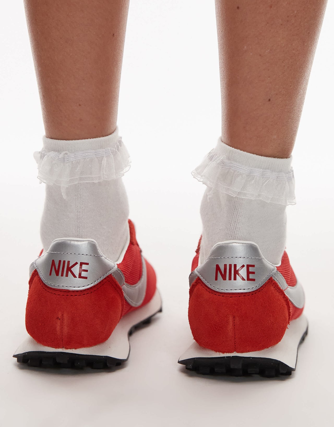 Nike LD-1000 trainers in red and silver