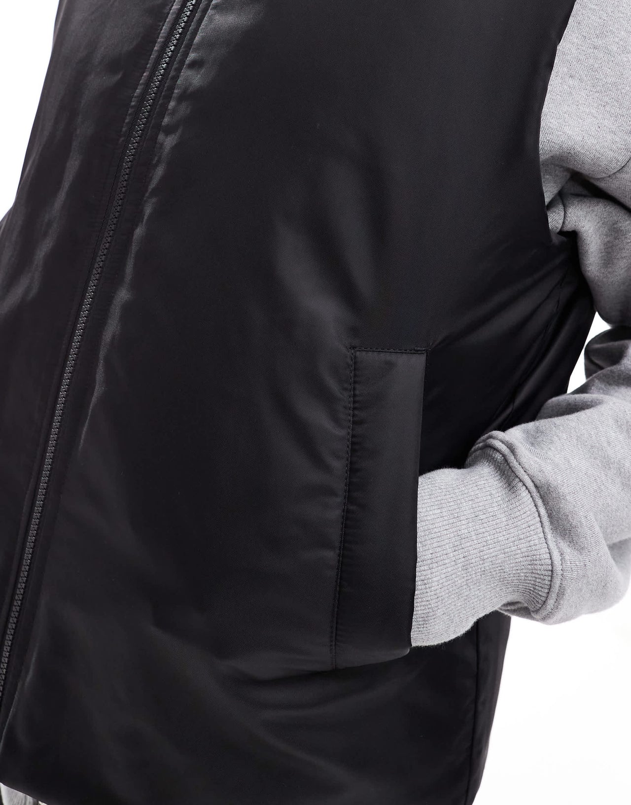 ASOS DESIGN cropped wadded gilet in black