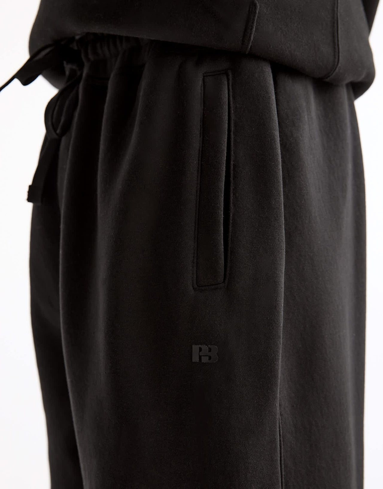Pull&Bear heavyweight wide leg joggers in black