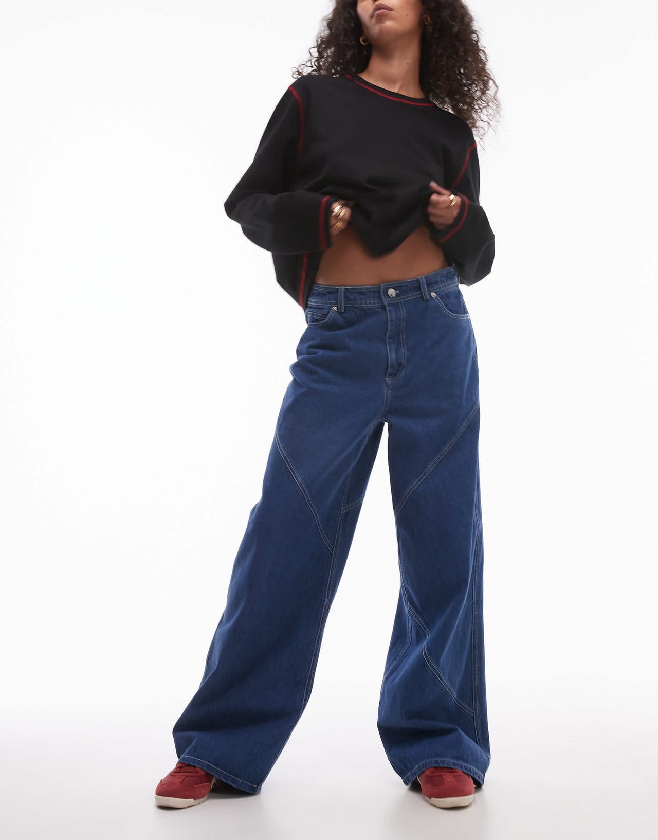 Resume wide leg boyfriend jeans in indigo denim with contrast stitch