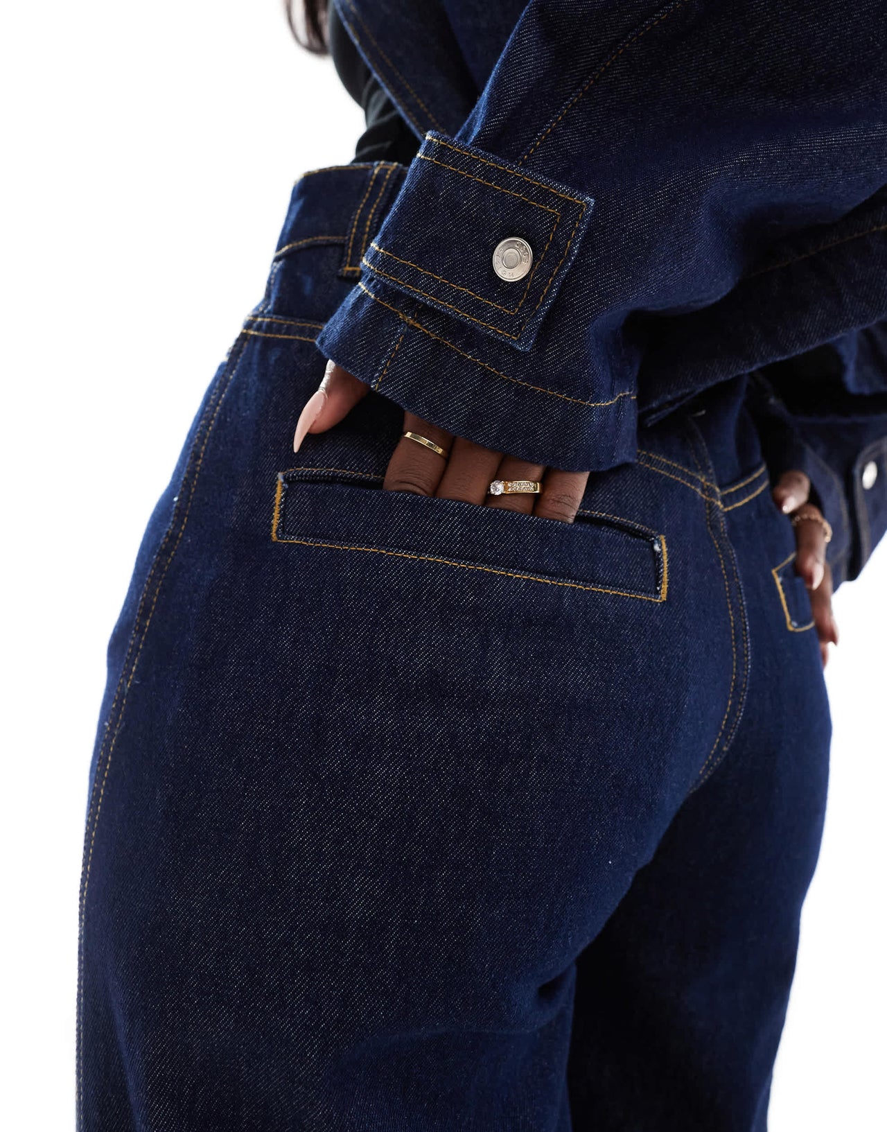 ASOS DESIGN tailored barrel jeans in rinse wash