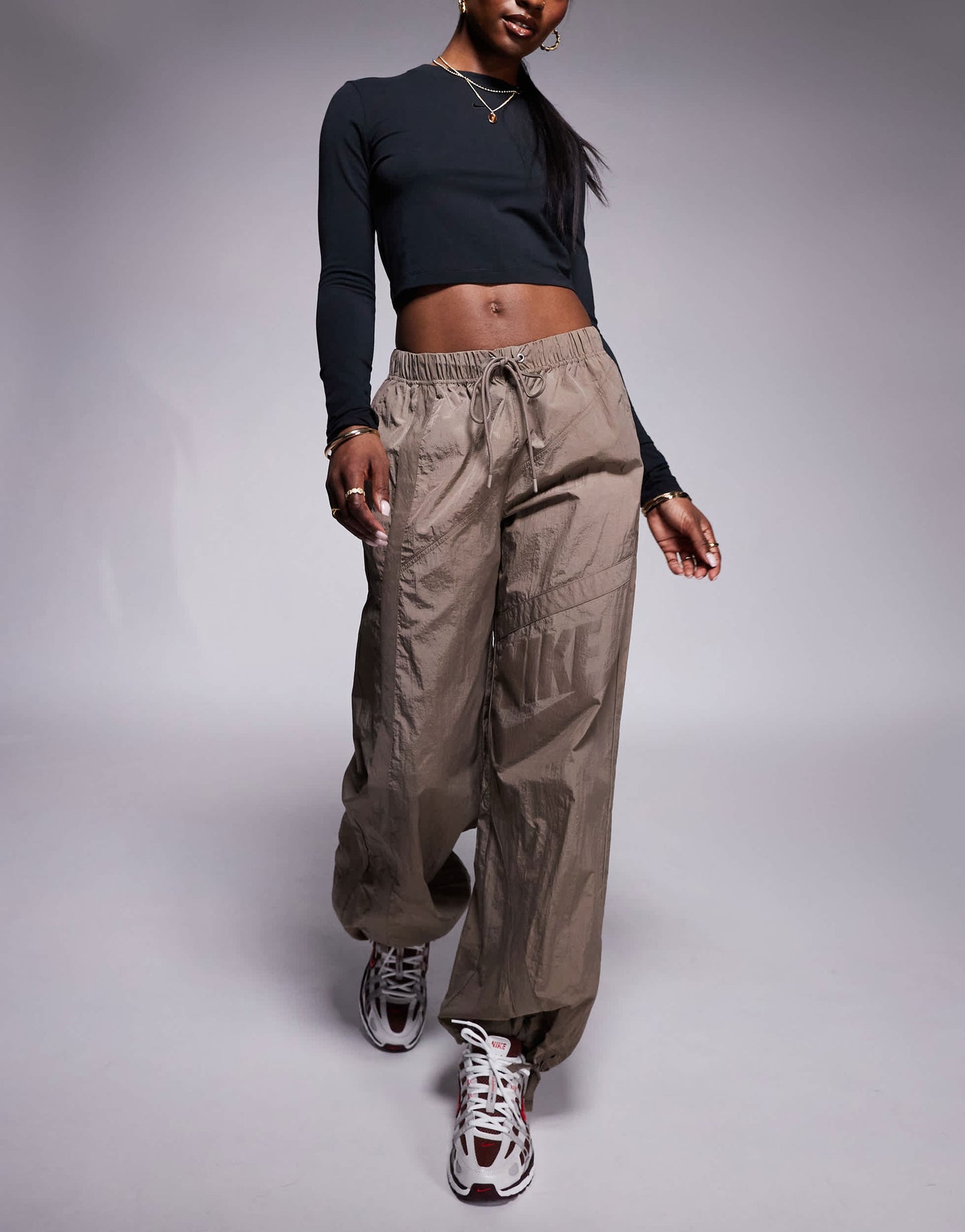 Nike Street woven straight leg trousers in khaki