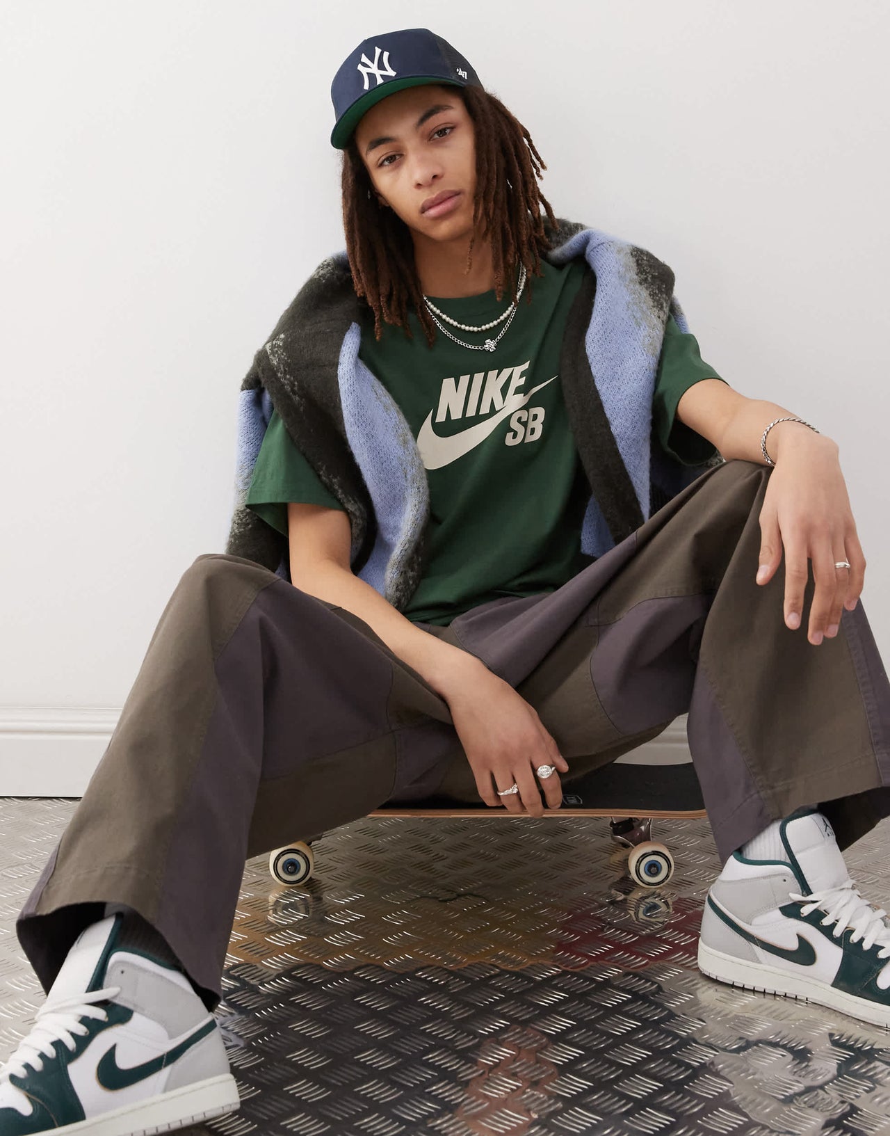Nike SB centre logo t-shirt in green