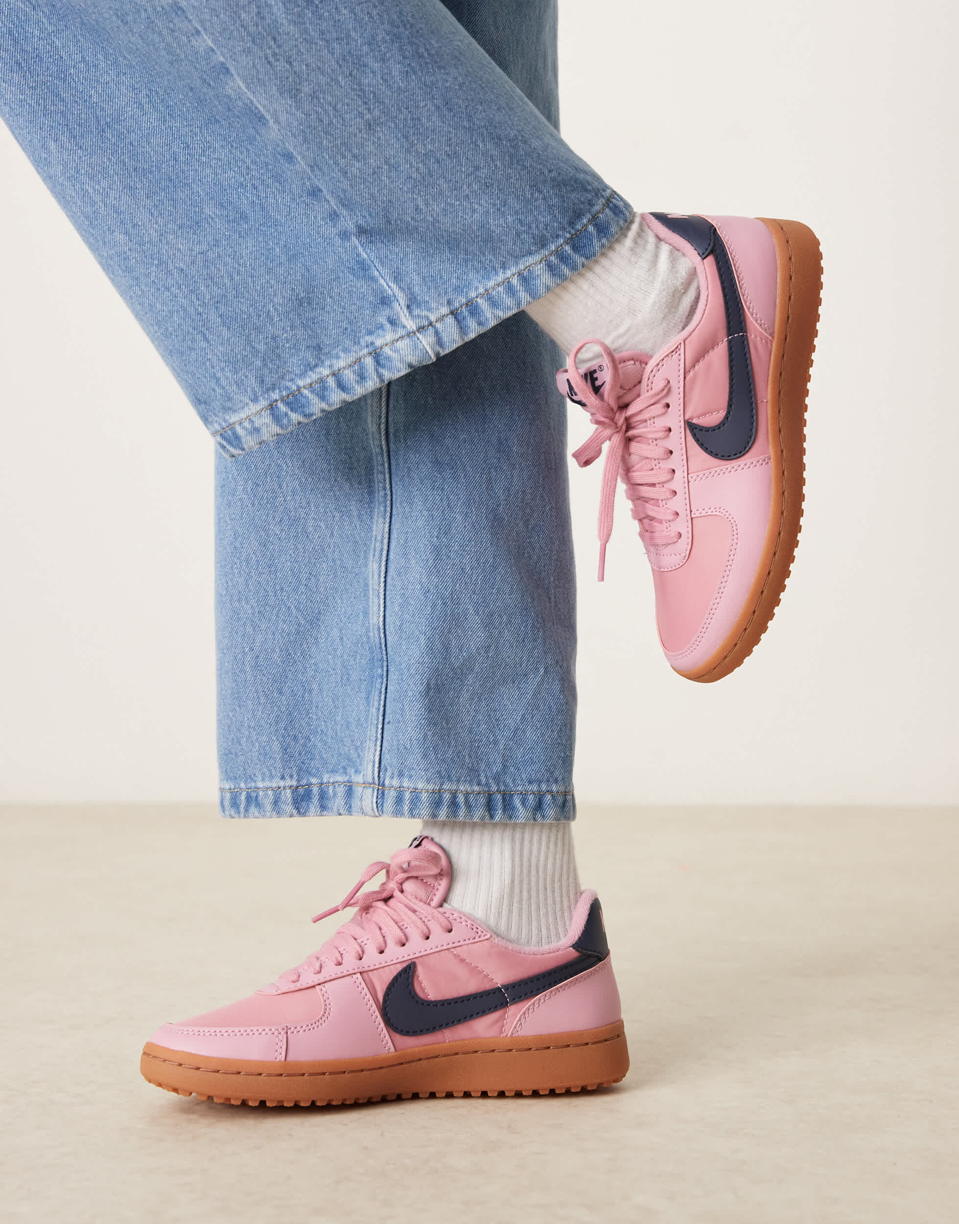 Nike Field General trainers in pink and navy – ASOS Sample Sale