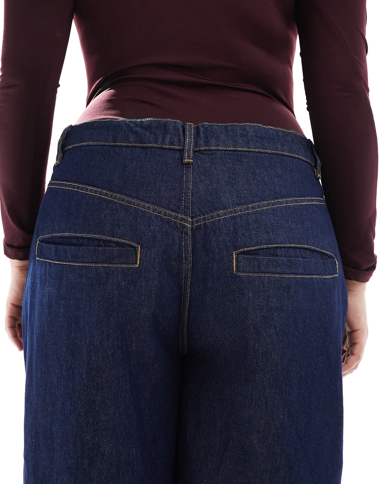 ASOS DESIGN Curve tailored barrel jeans in rinse wash