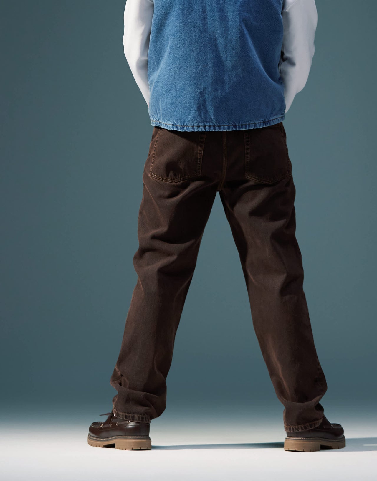 ASOS DESIGN straight leg jeans in brown wash