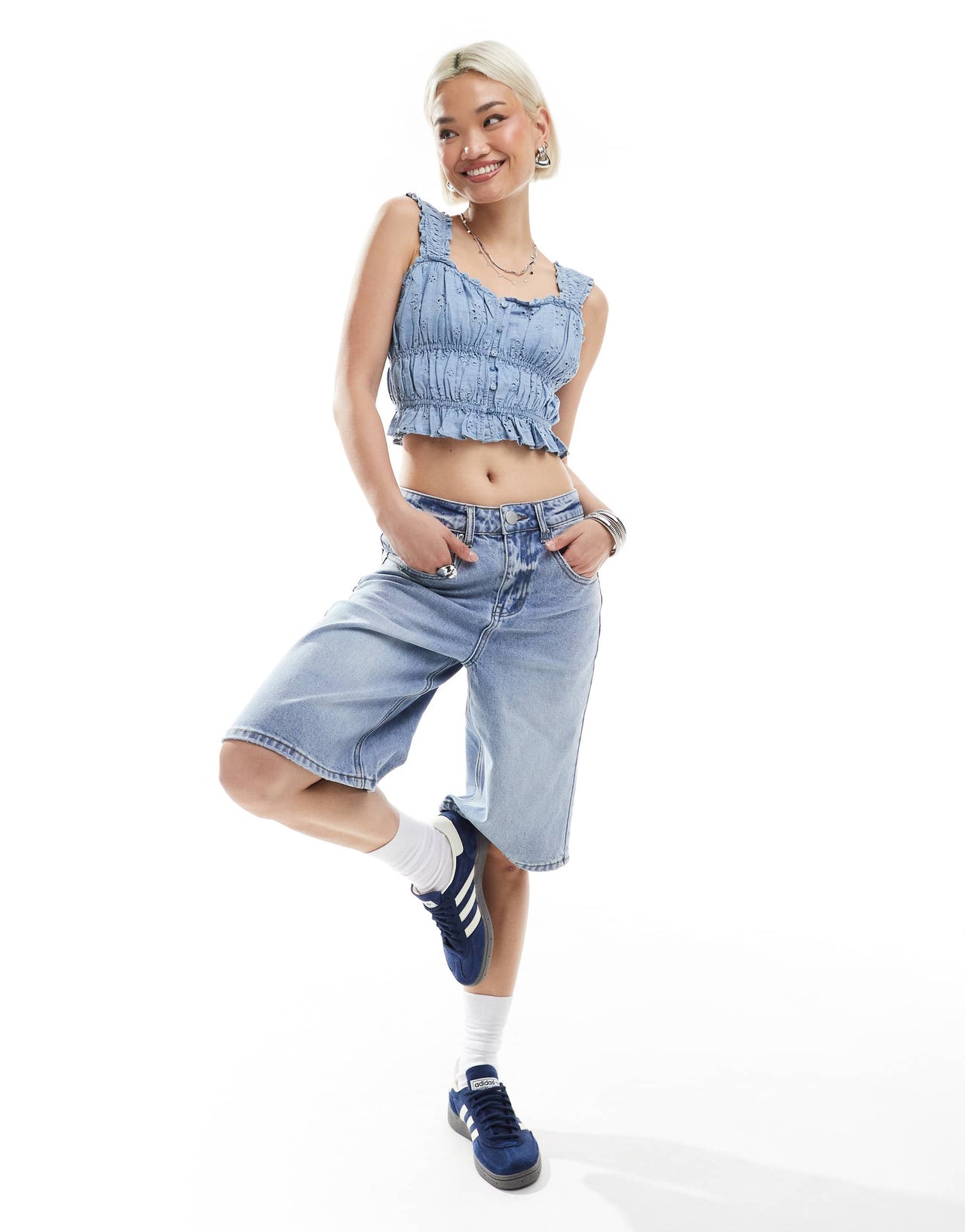 Levi's broiderie crop top in blue