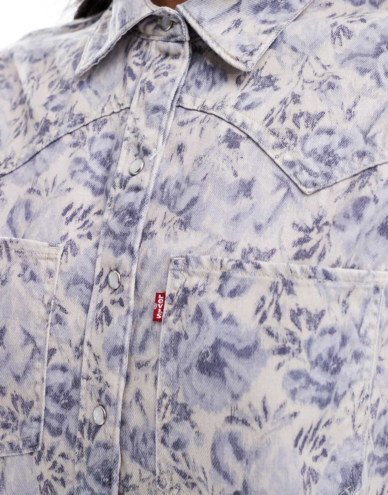 Levi's teodora denim western shirt in blue floral